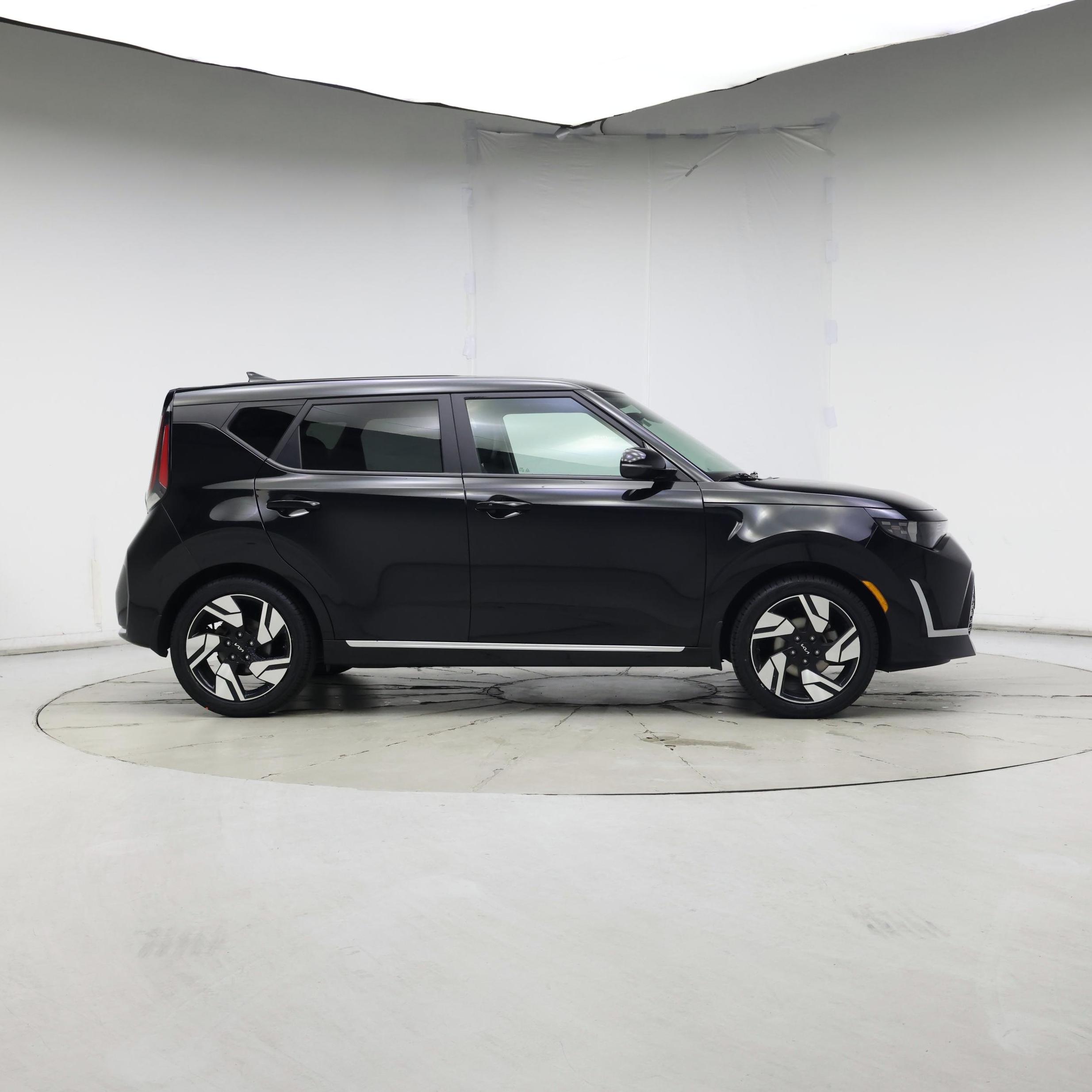 Thumbnail: 2023 Kia Soul - 7