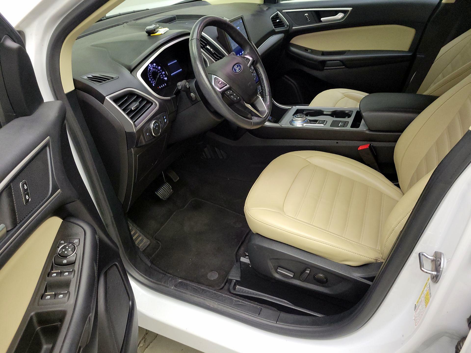 Thumbnail: 2021 Ford Edge - 11