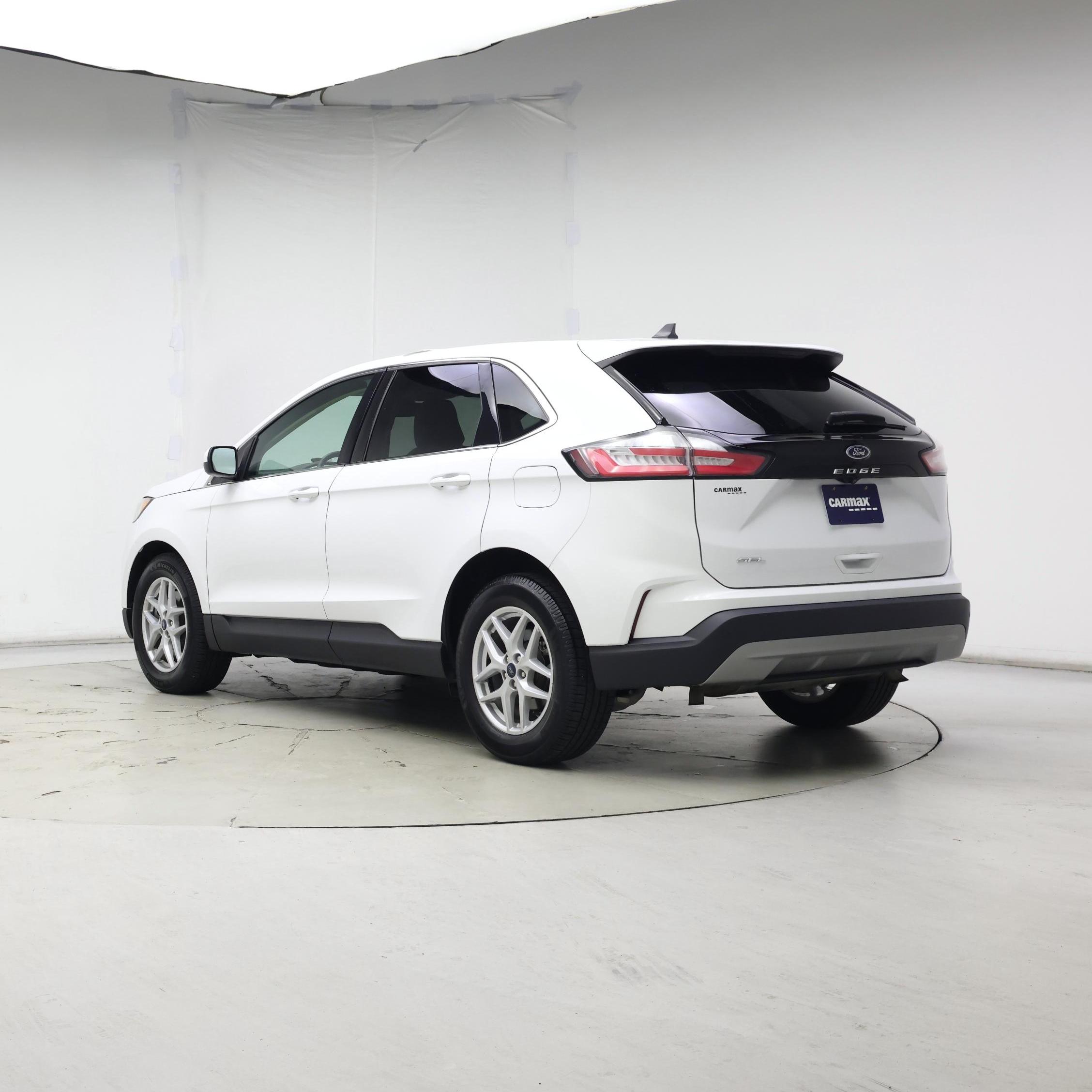 Thumbnail: 2021 Ford Edge - 2