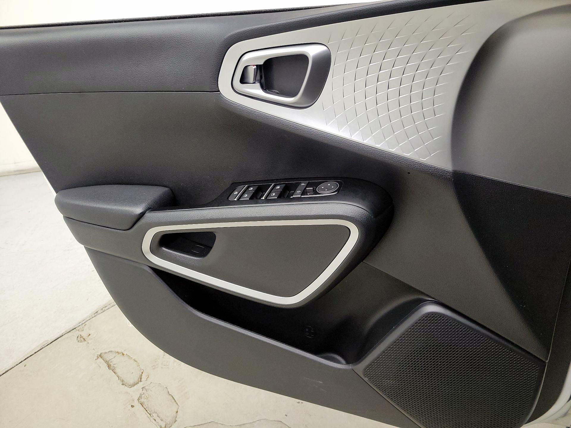 Thumbnail: 2023 Kia Soul - 12