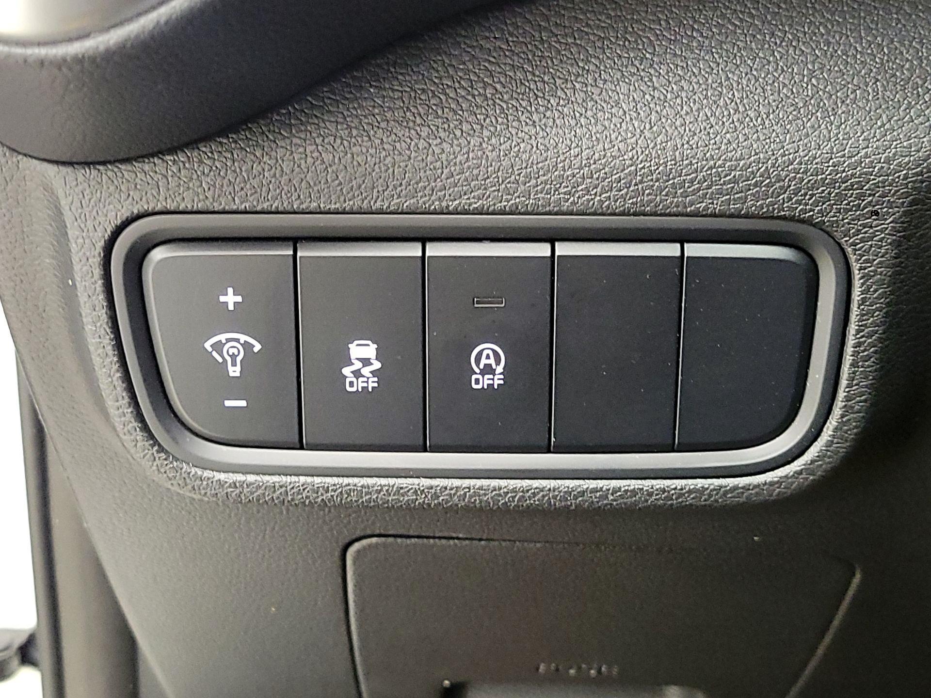 Thumbnail: 2023 Kia Soul - 13