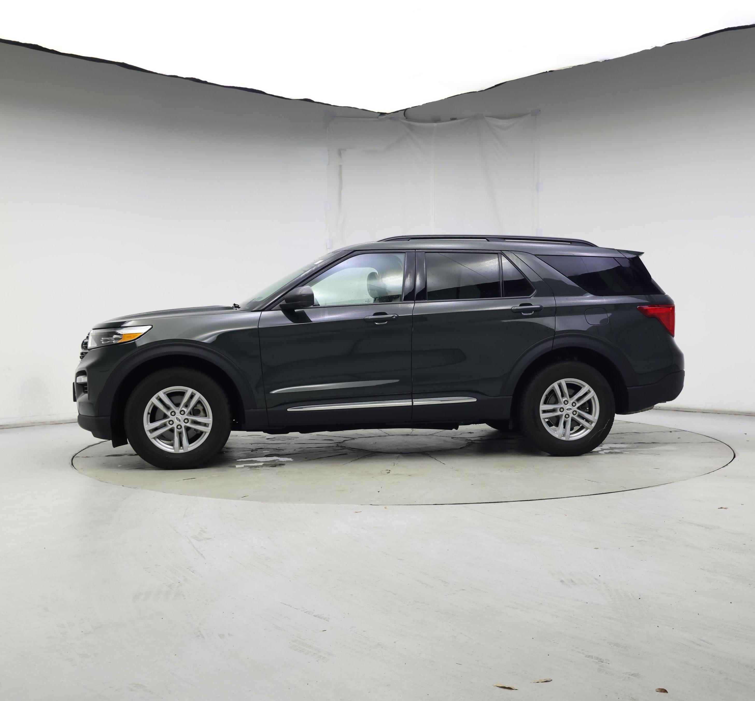 Thumbnail: 2023 Ford Explorer - 3
