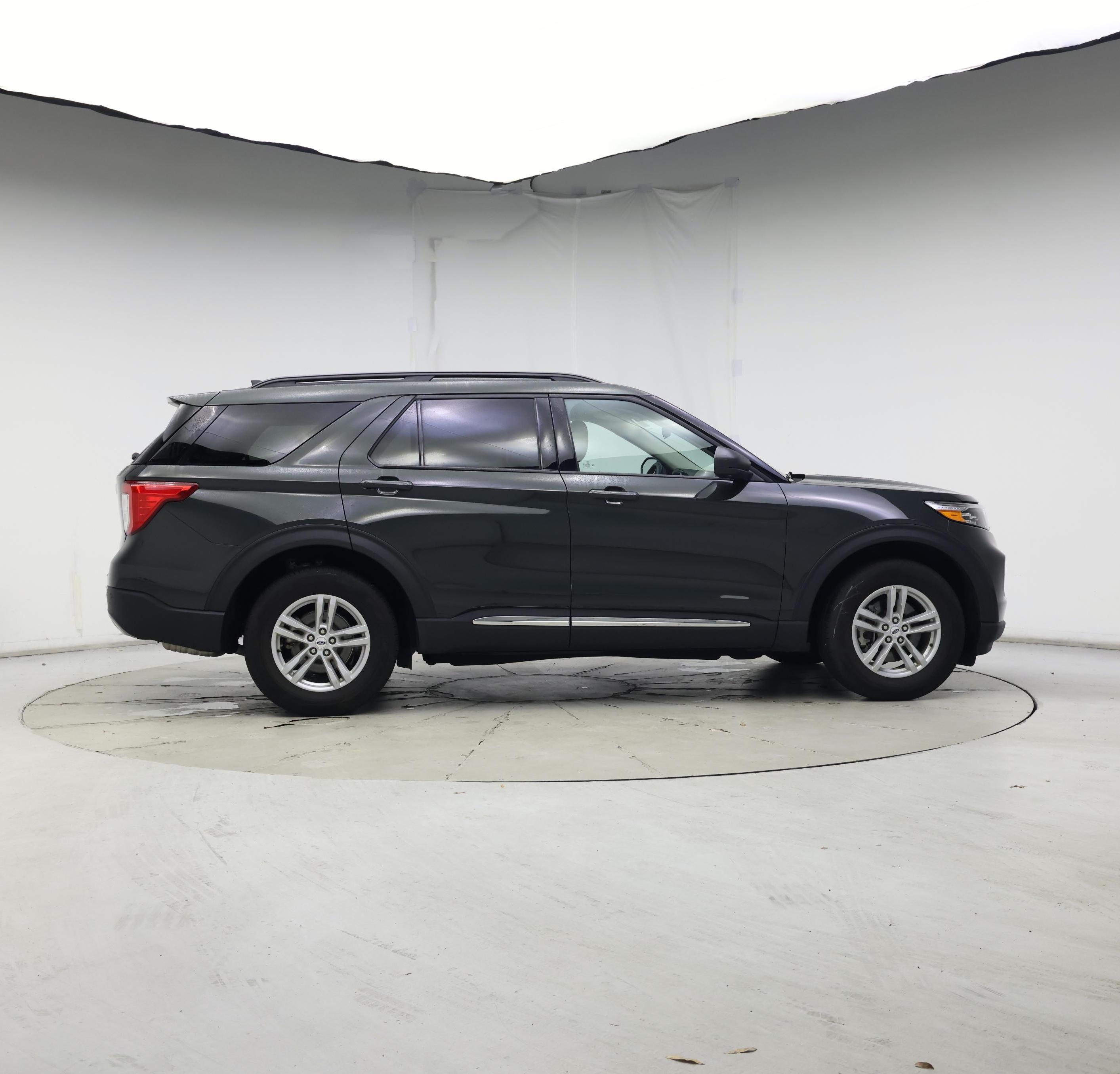 Thumbnail: 2023 Ford Explorer - 7
