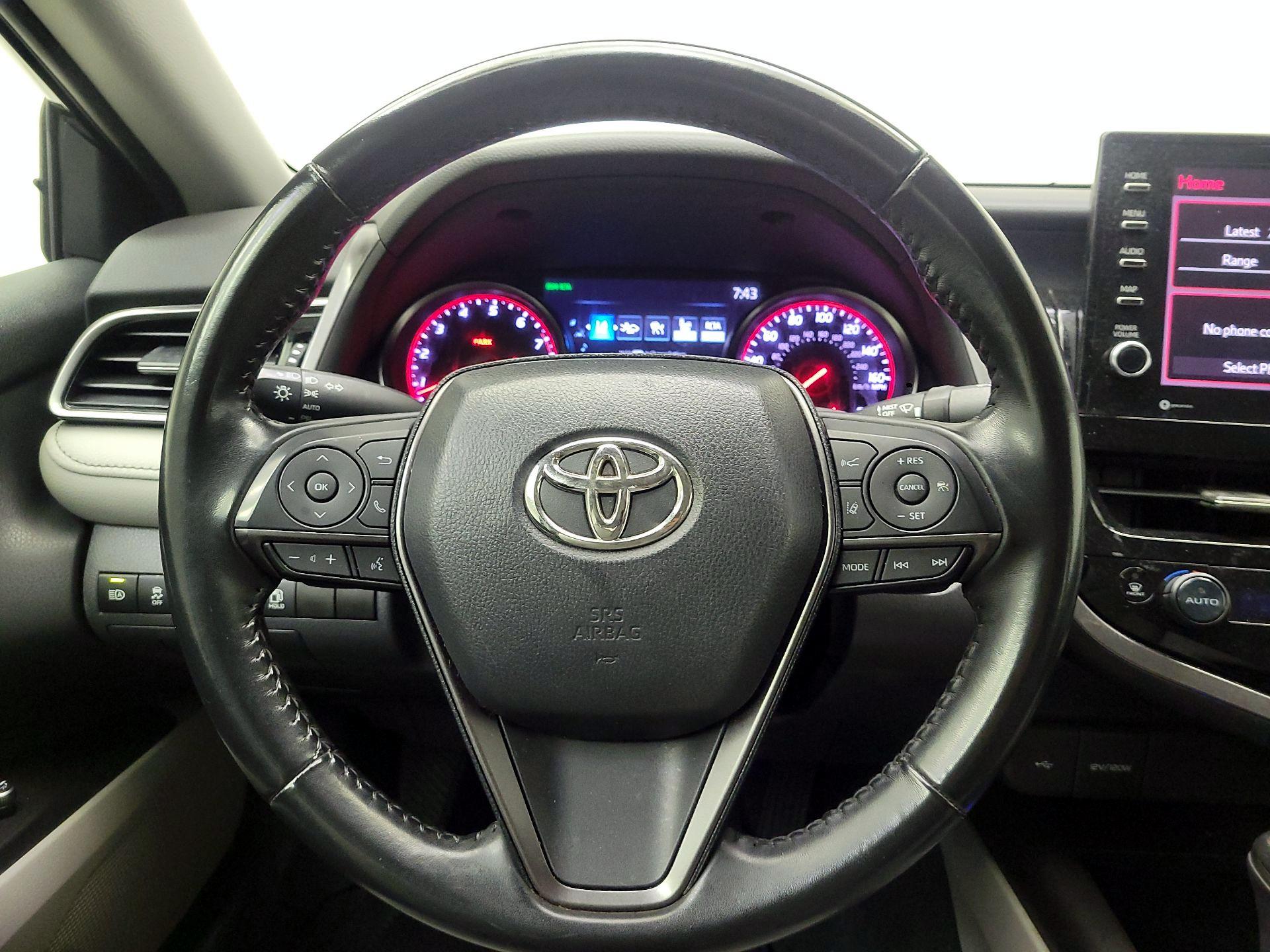 Thumbnail: 2023 Toyota Camry - 10