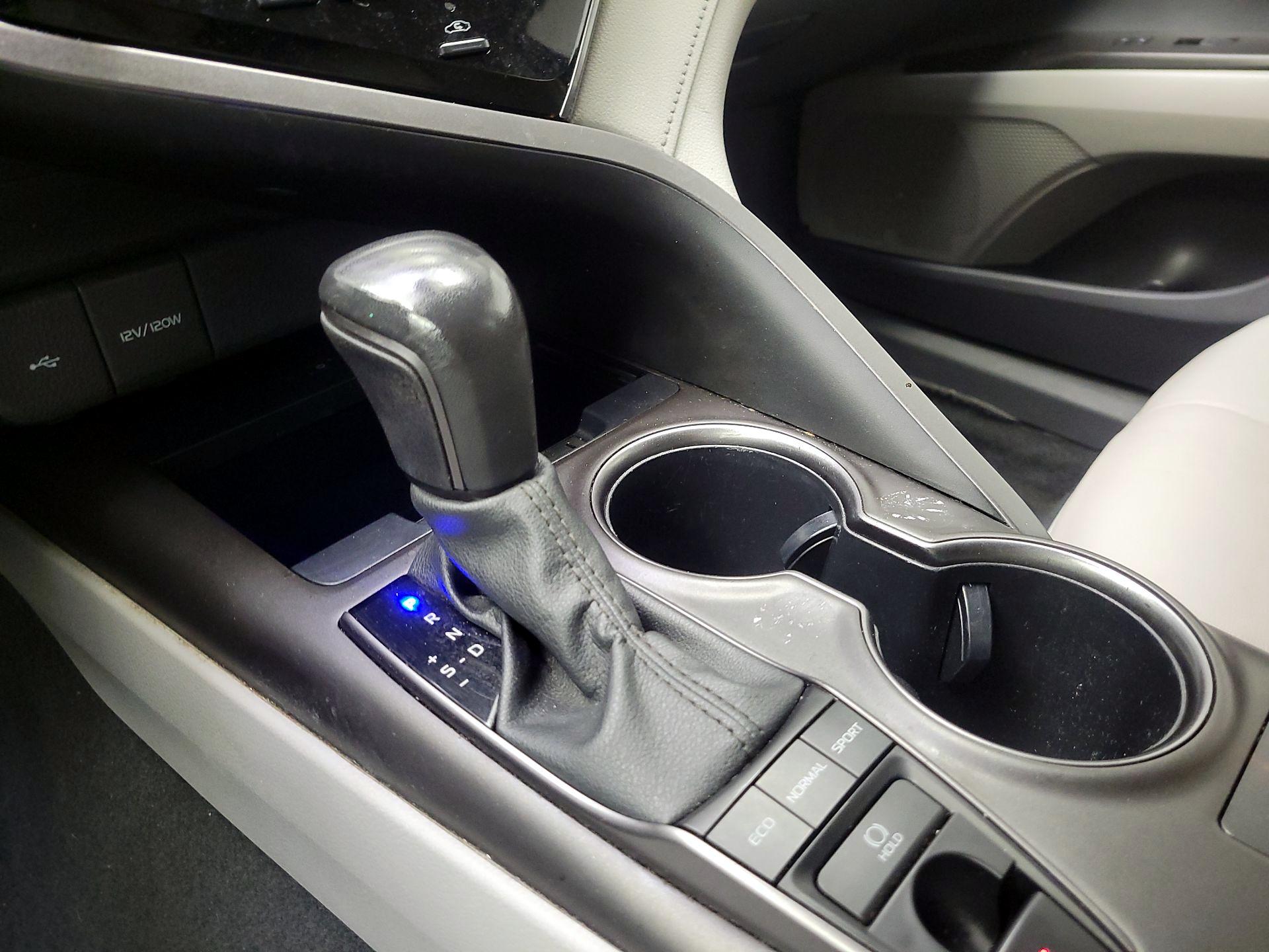 Thumbnail: 2023 Toyota Camry - 18