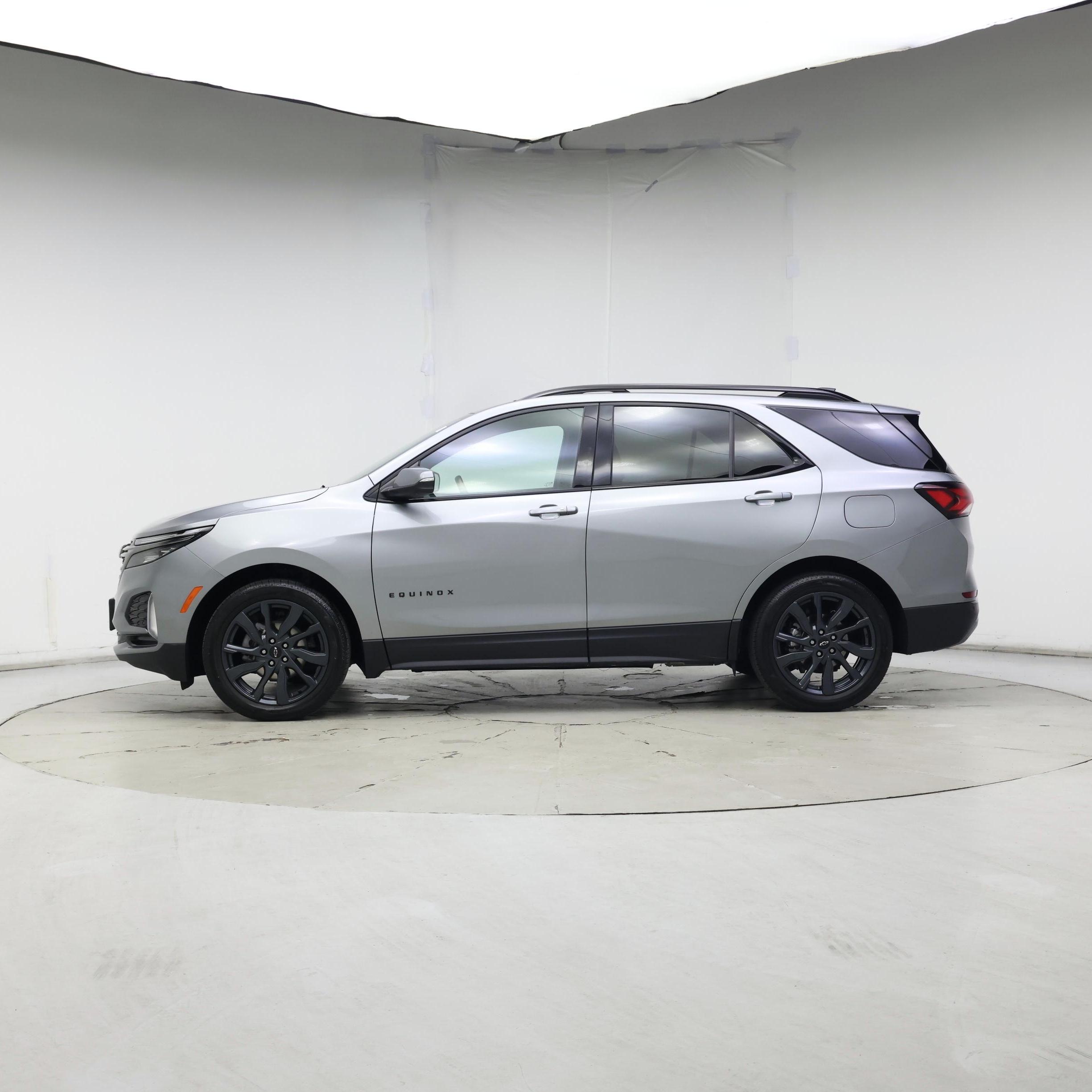 Thumbnail: 2023 Chevrolet Equinox - 3