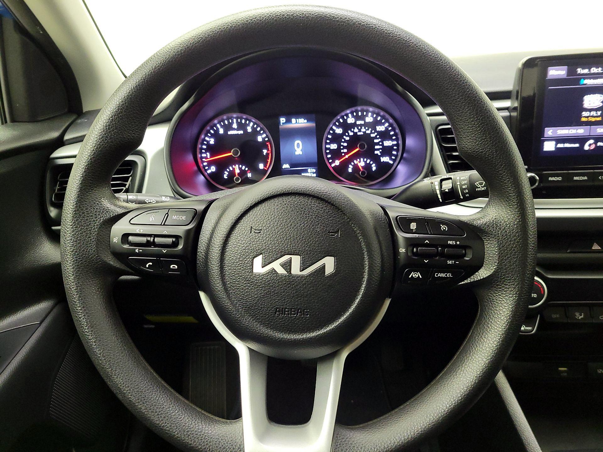 Thumbnail: 2023 Kia Rio - 10