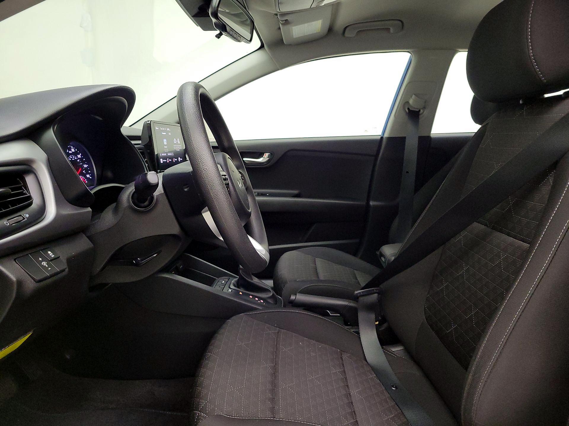 Thumbnail: 2023 Kia Rio - 11