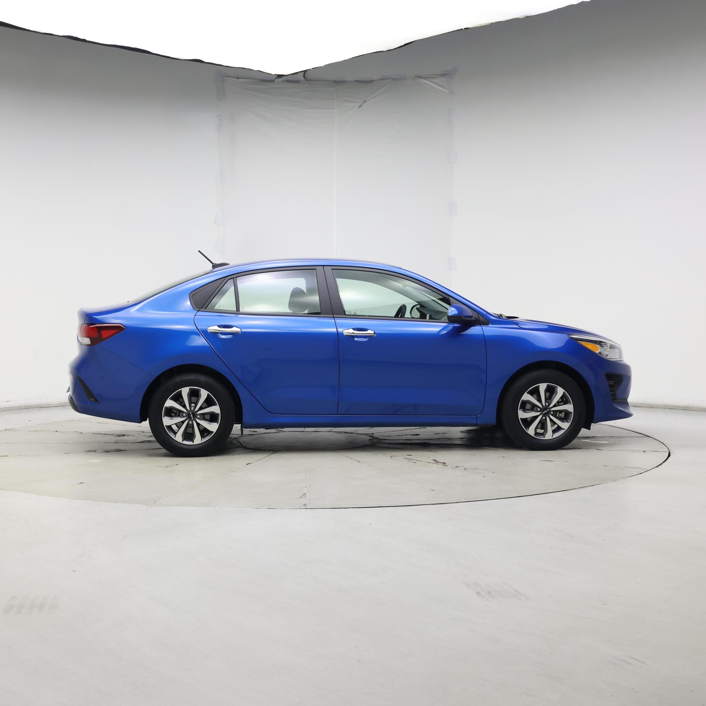 Thumbnail: 2023 Kia Rio - 7