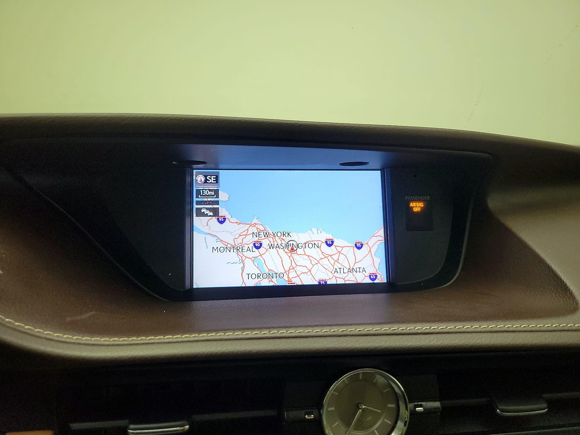 Thumbnail: 2018 Lexus ES - 14