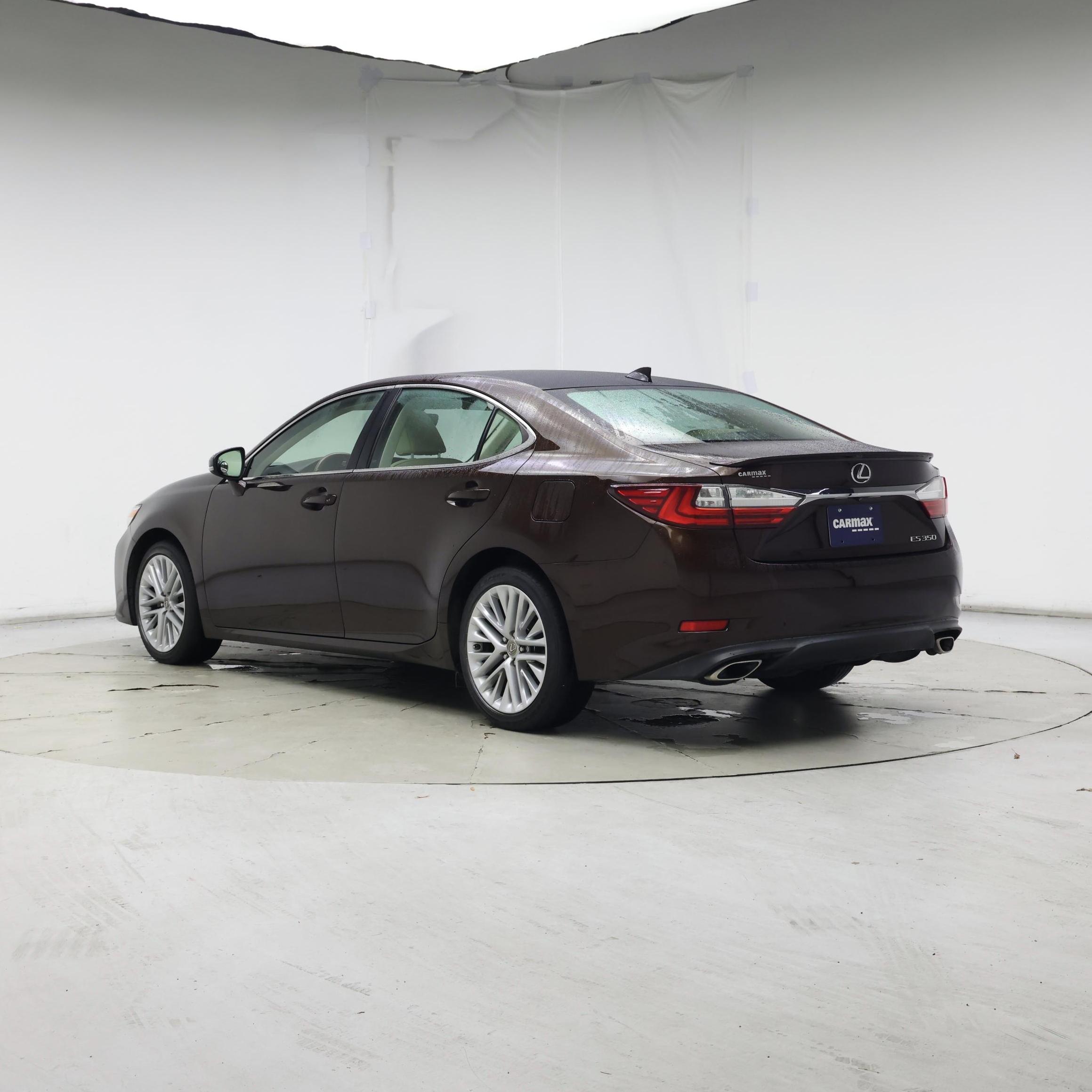 Thumbnail: 2018 Lexus ES - 2