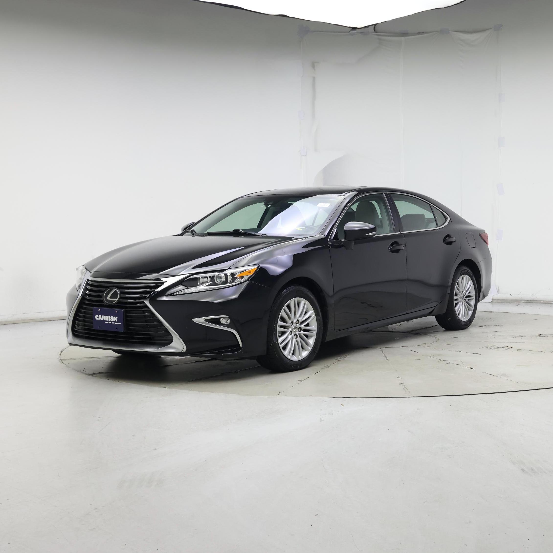 Thumbnail: 2017 Lexus ES - 4