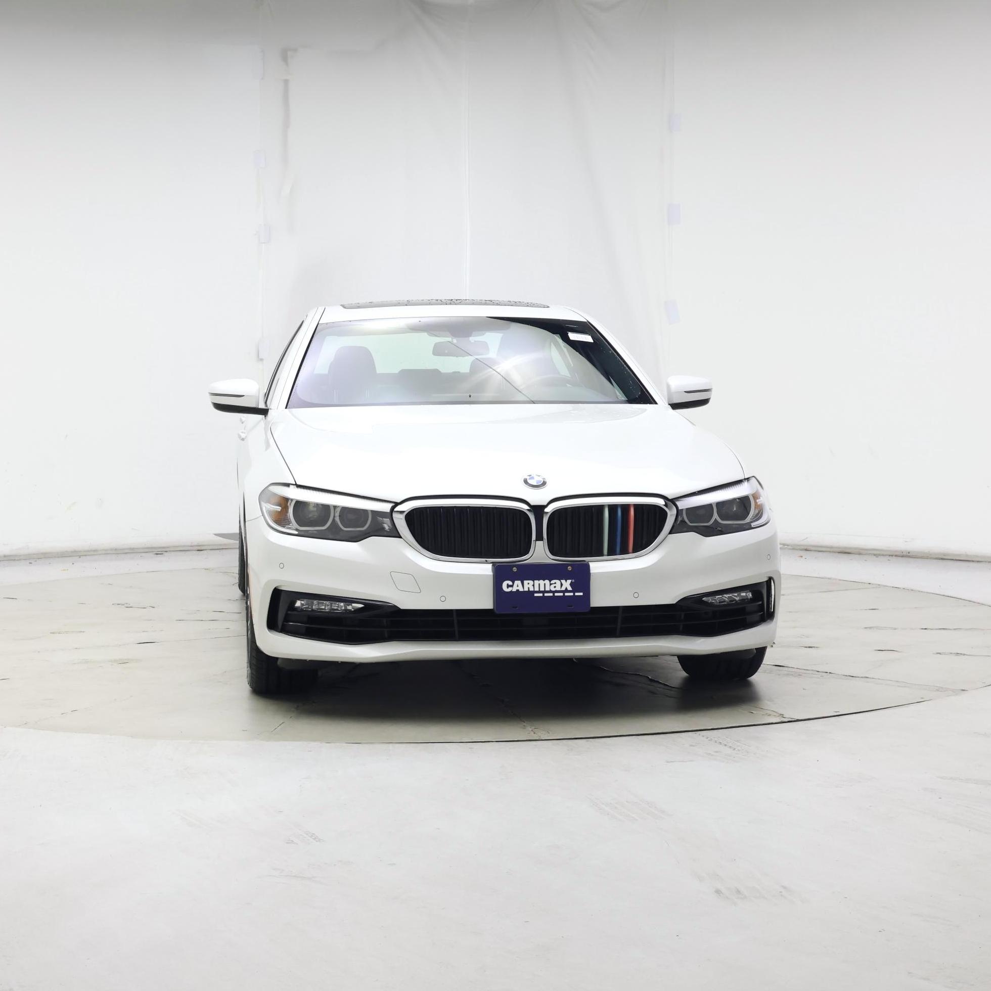 Thumbnail: 2018 BMW 5 Series - 5