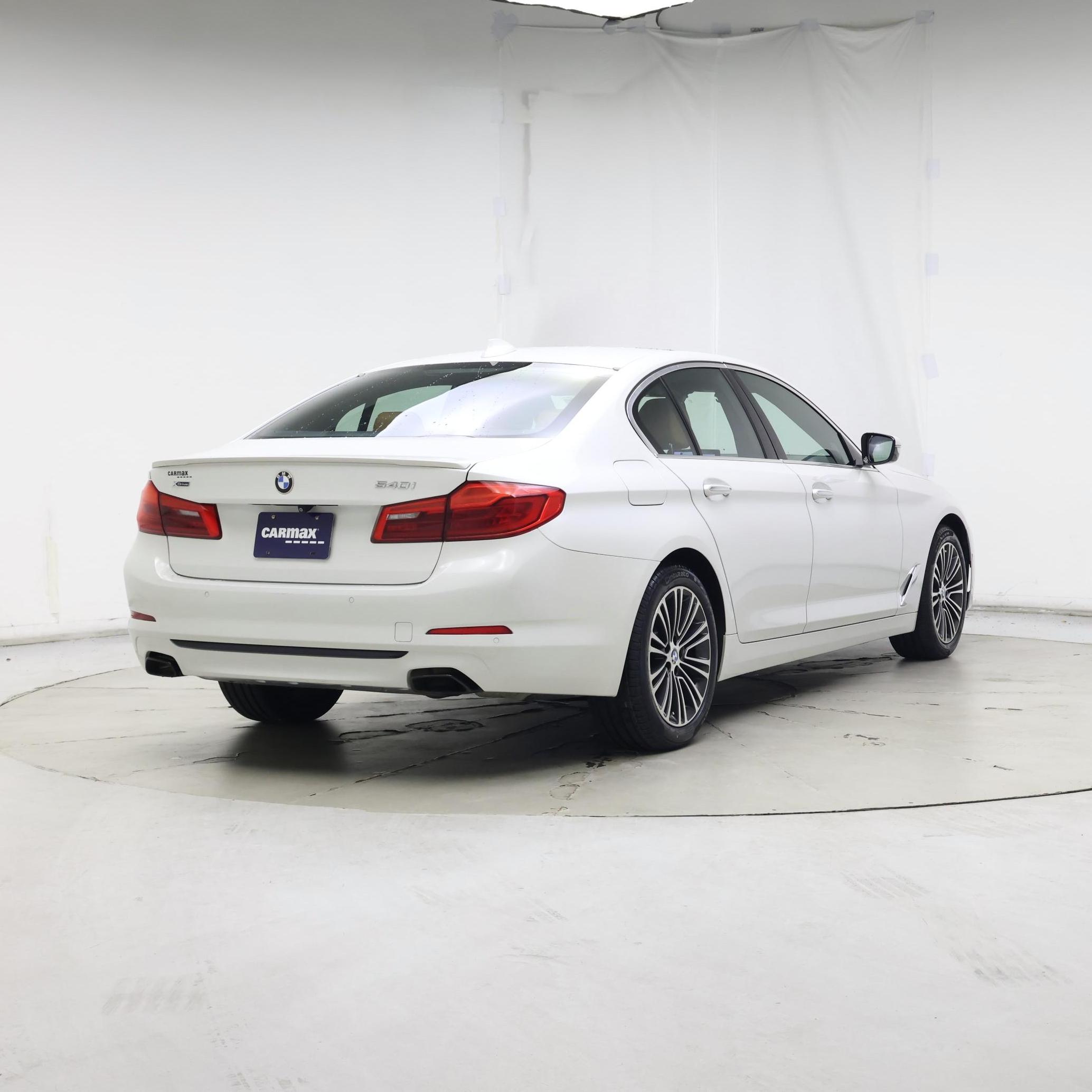 Thumbnail: 2018 BMW 5 Series - 8