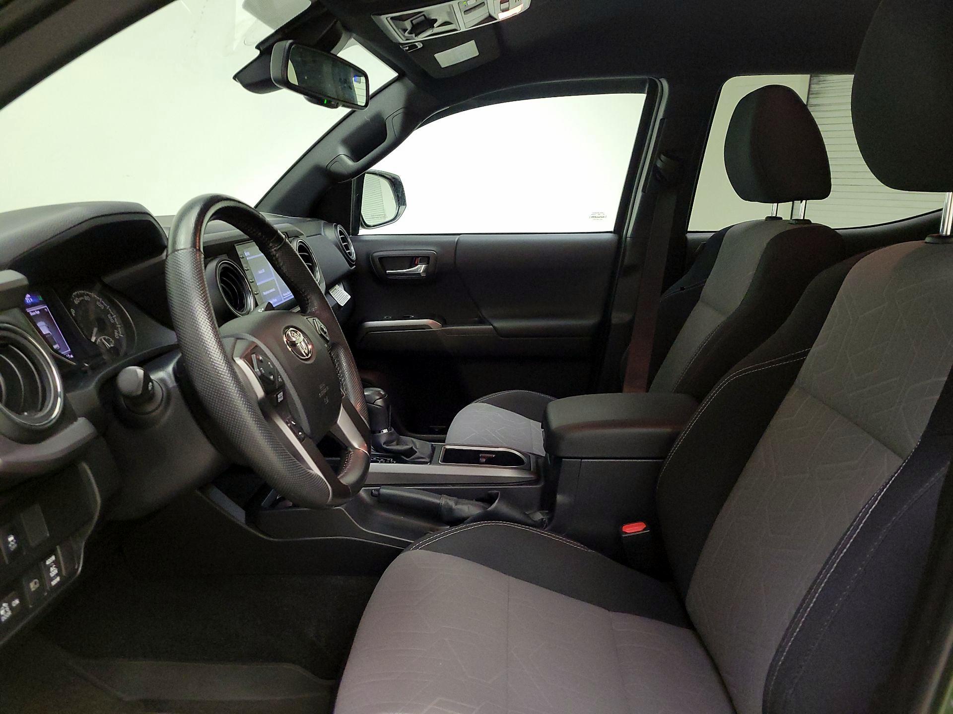 Thumbnail: 2022 Toyota Tacoma - 11