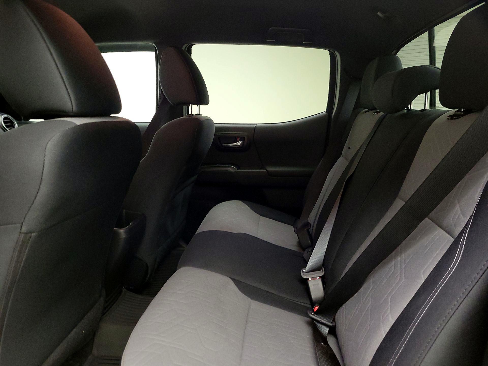 Thumbnail: 2022 Toyota Tacoma - 19