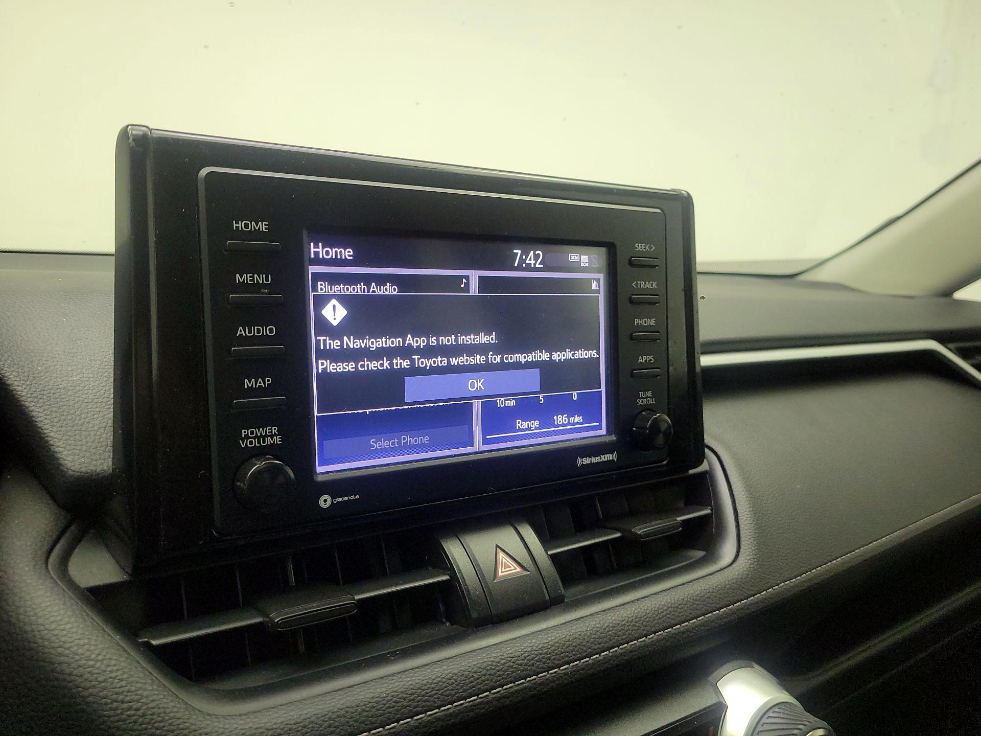 Thumbnail: 2020 Toyota RAV4 - 14