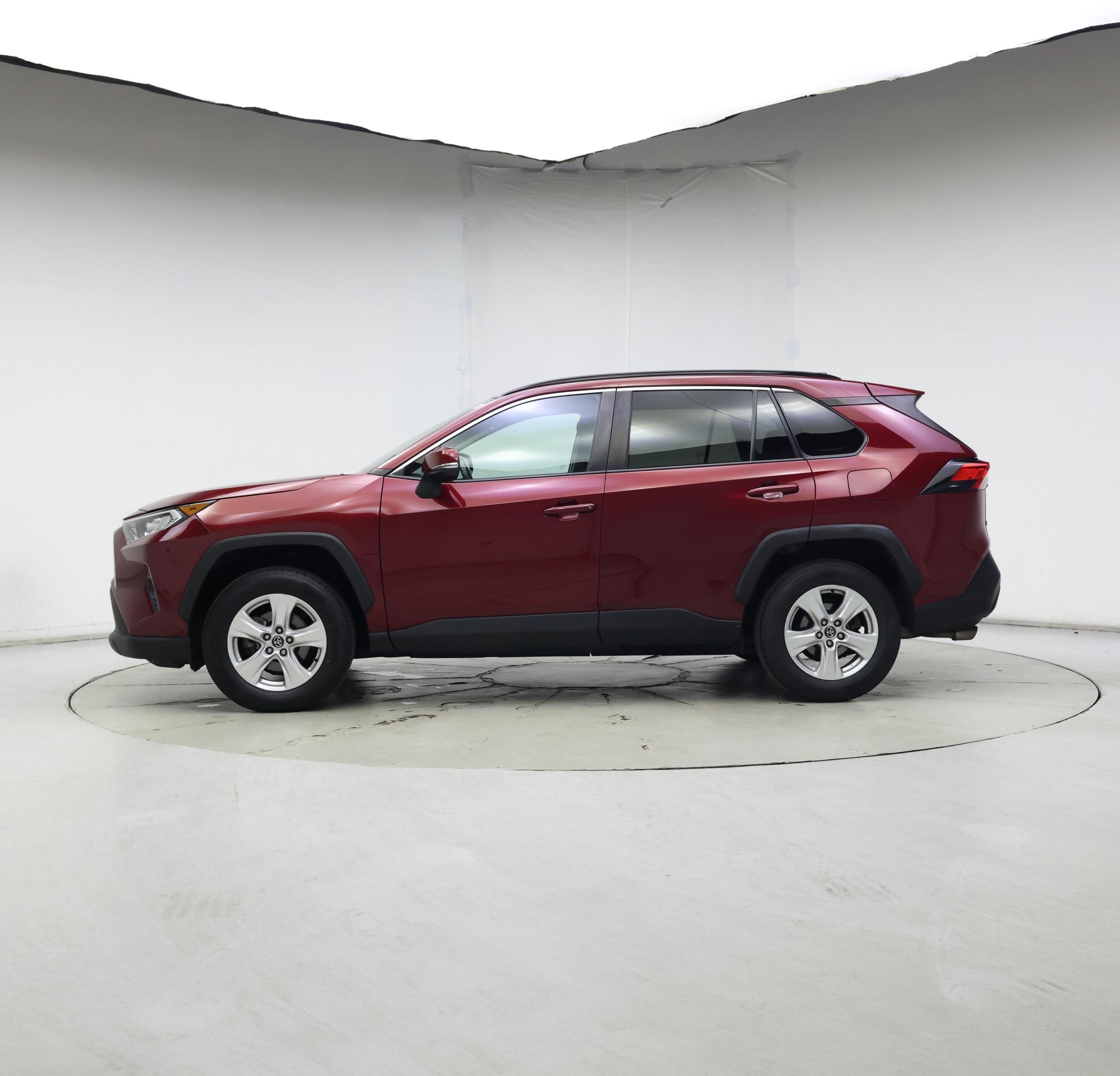 Thumbnail: 2020 Toyota RAV4 - 3