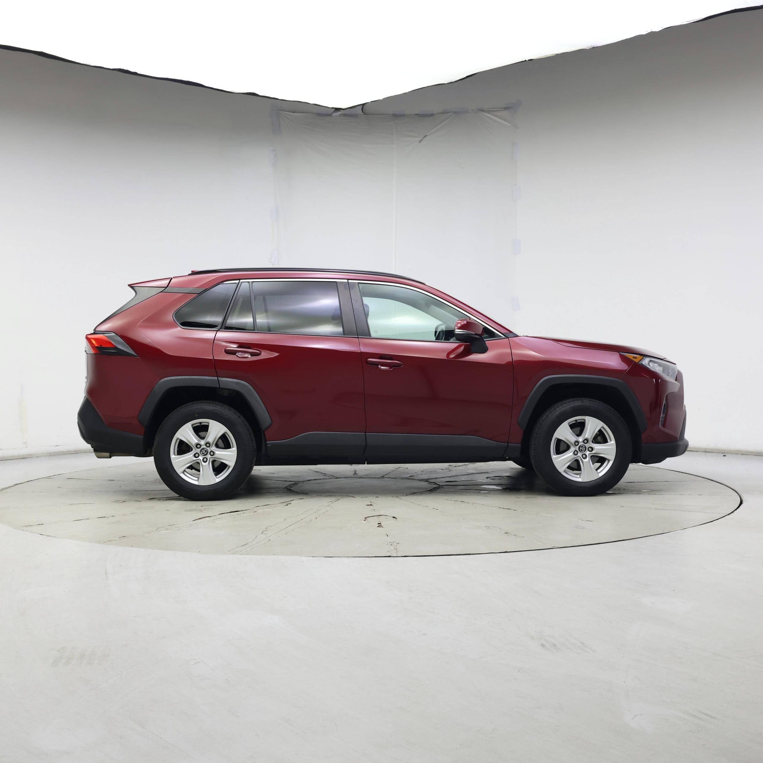 Thumbnail: 2020 Toyota RAV4 - 7