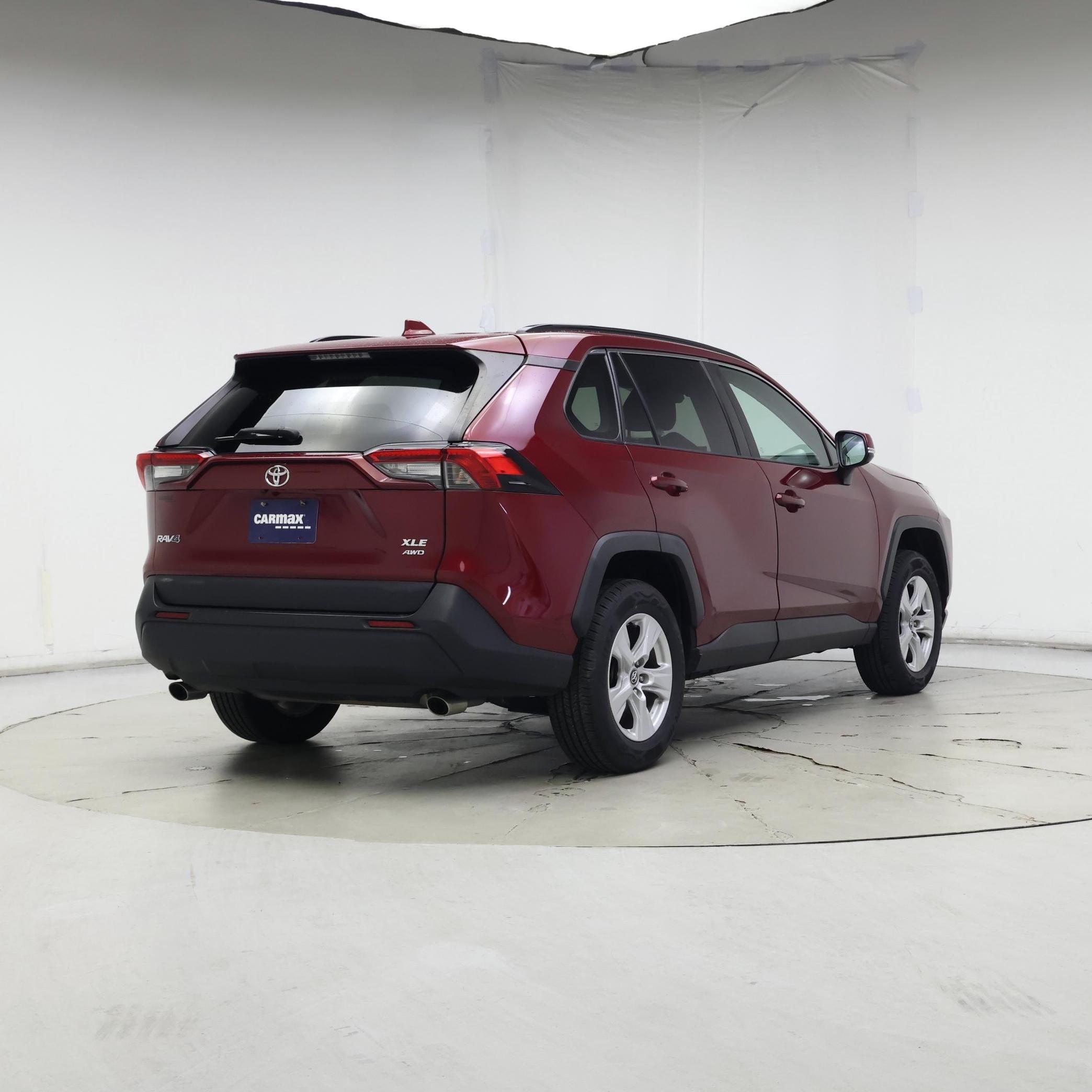 Thumbnail: 2020 Toyota RAV4 - 8