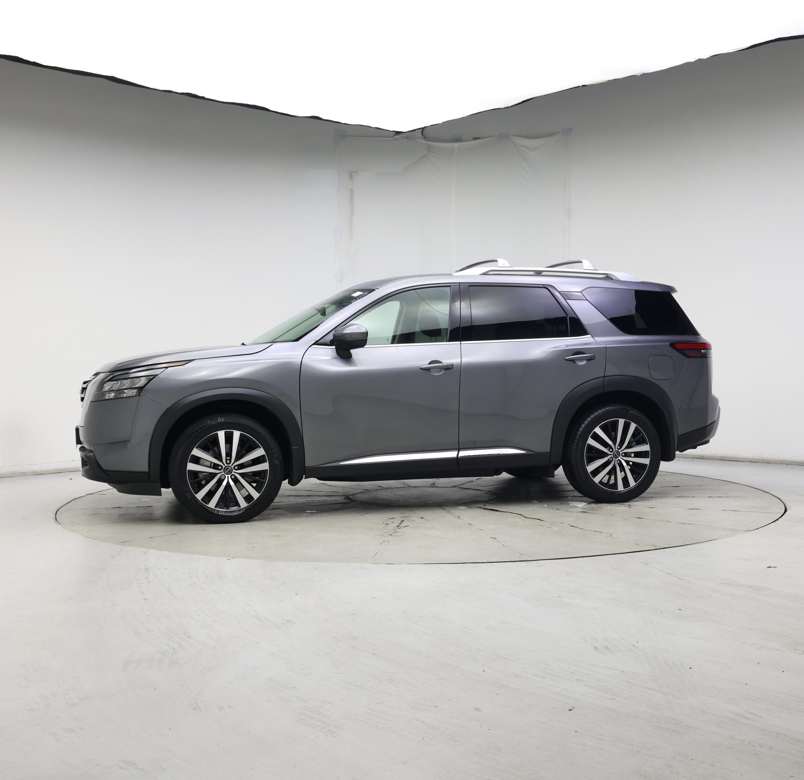 Thumbnail: 2025 Nissan Pathfinder - 3