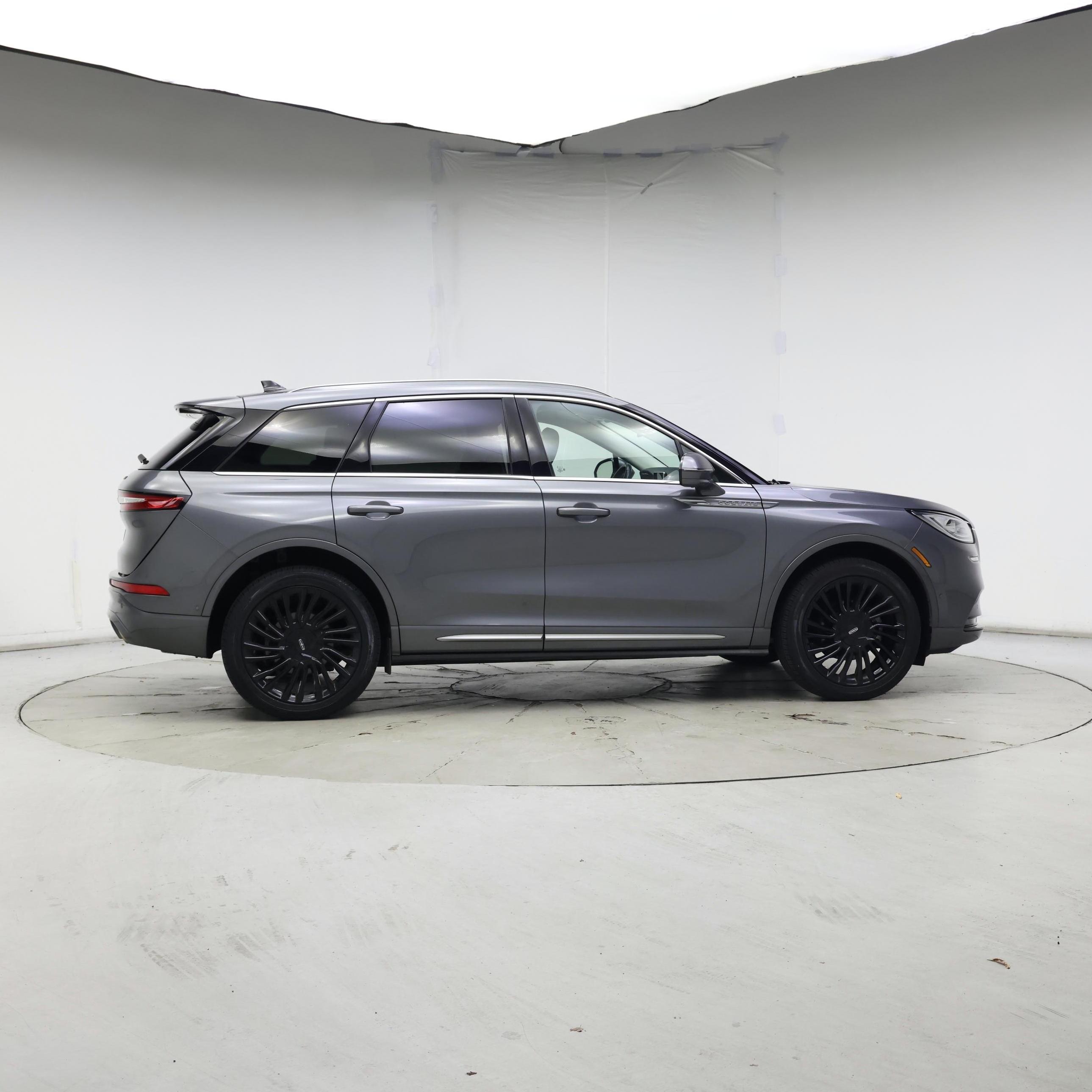 Thumbnail: 2021 Lincoln Corsair - 7