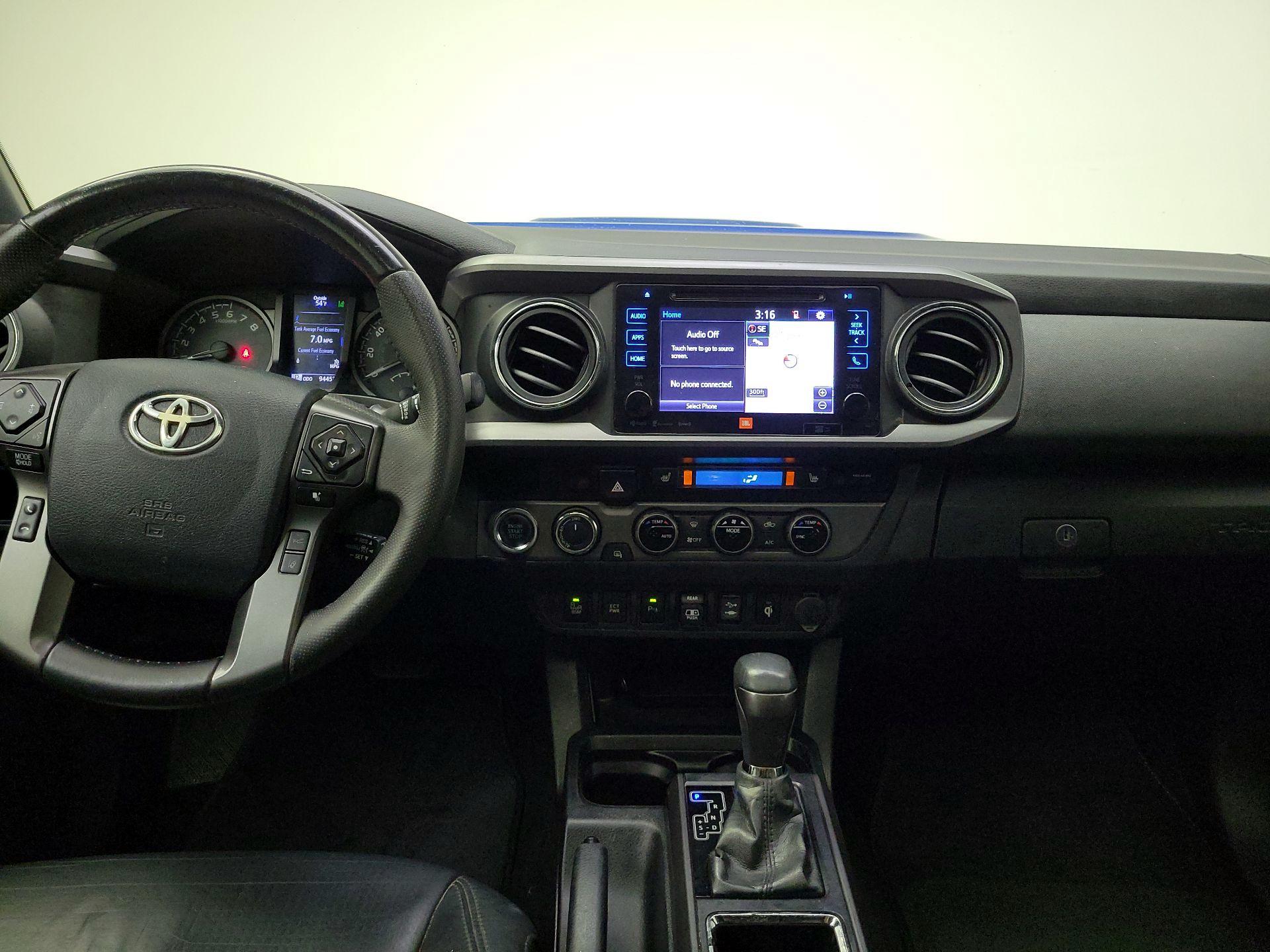 Thumbnail: 2018 Toyota Tacoma - 9