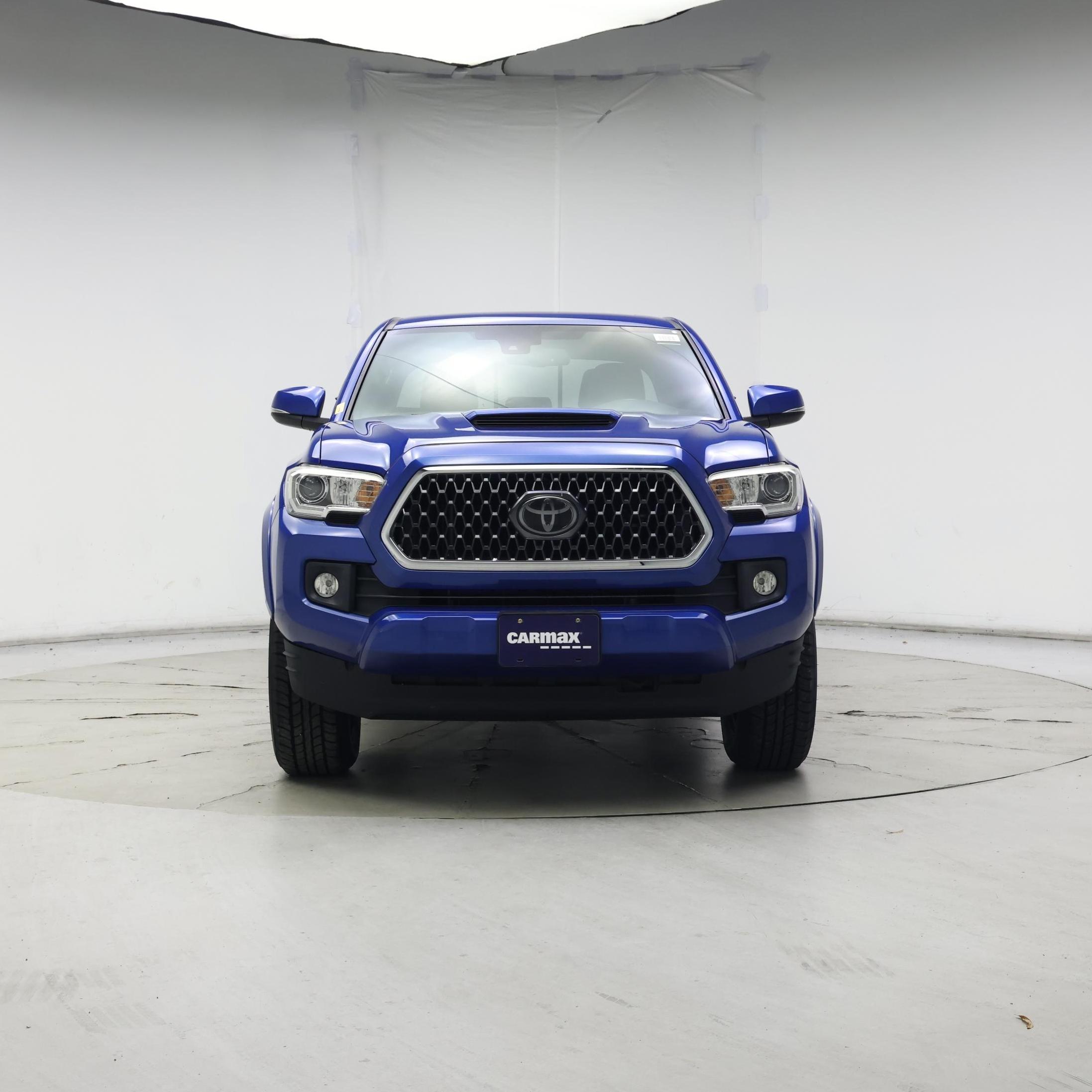 Thumbnail: 2018 Toyota Tacoma - 5