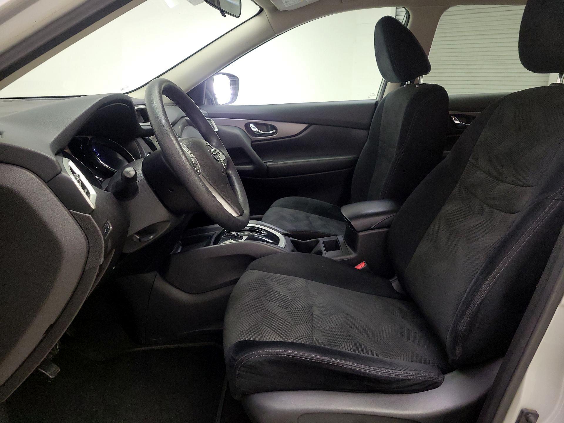 Thumbnail: 2016 Nissan Rogue - 11