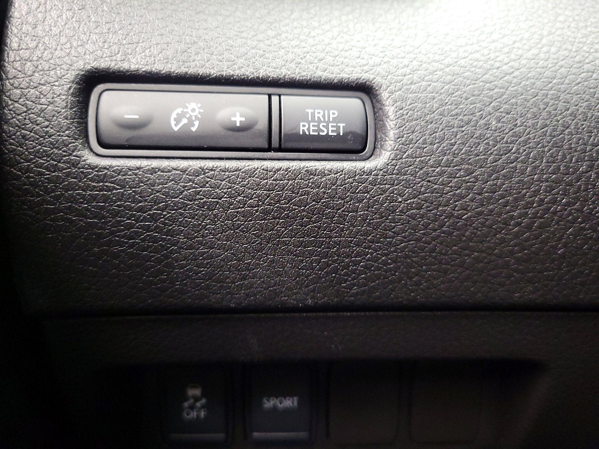 Thumbnail: 2016 Nissan Rogue - 13