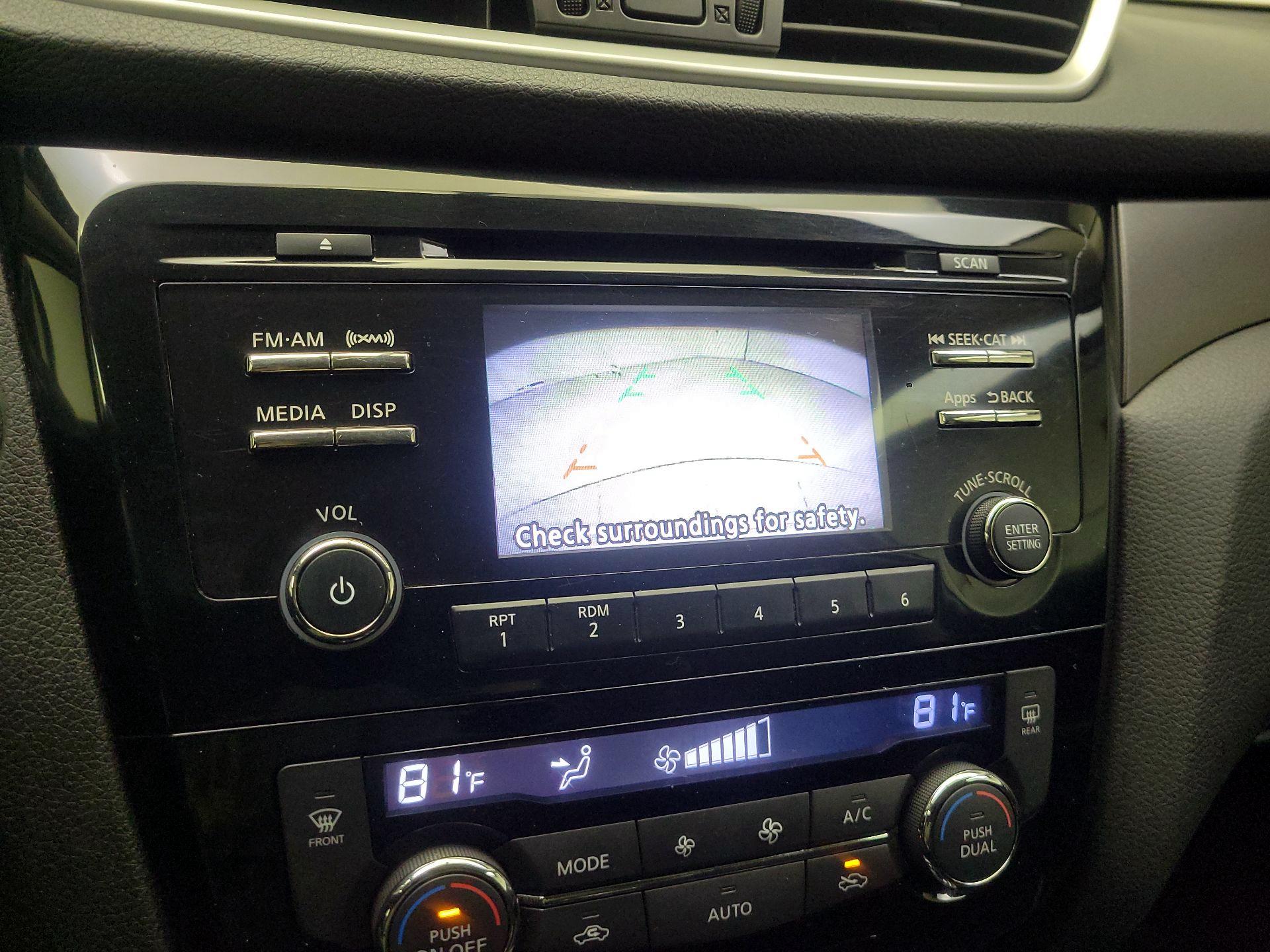 Thumbnail: 2016 Nissan Rogue - 14