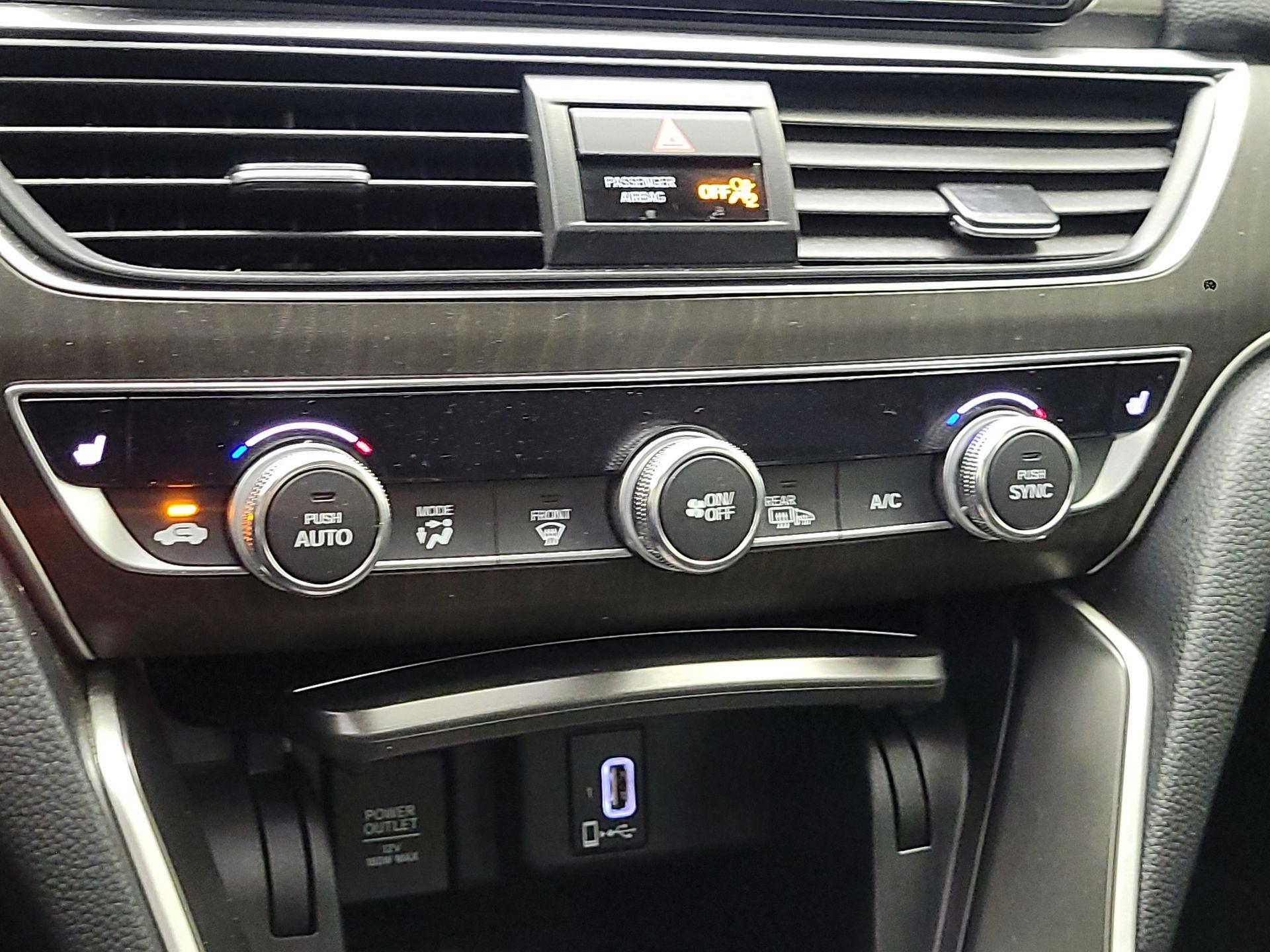 Thumbnail: 2018 Honda Accord - 16