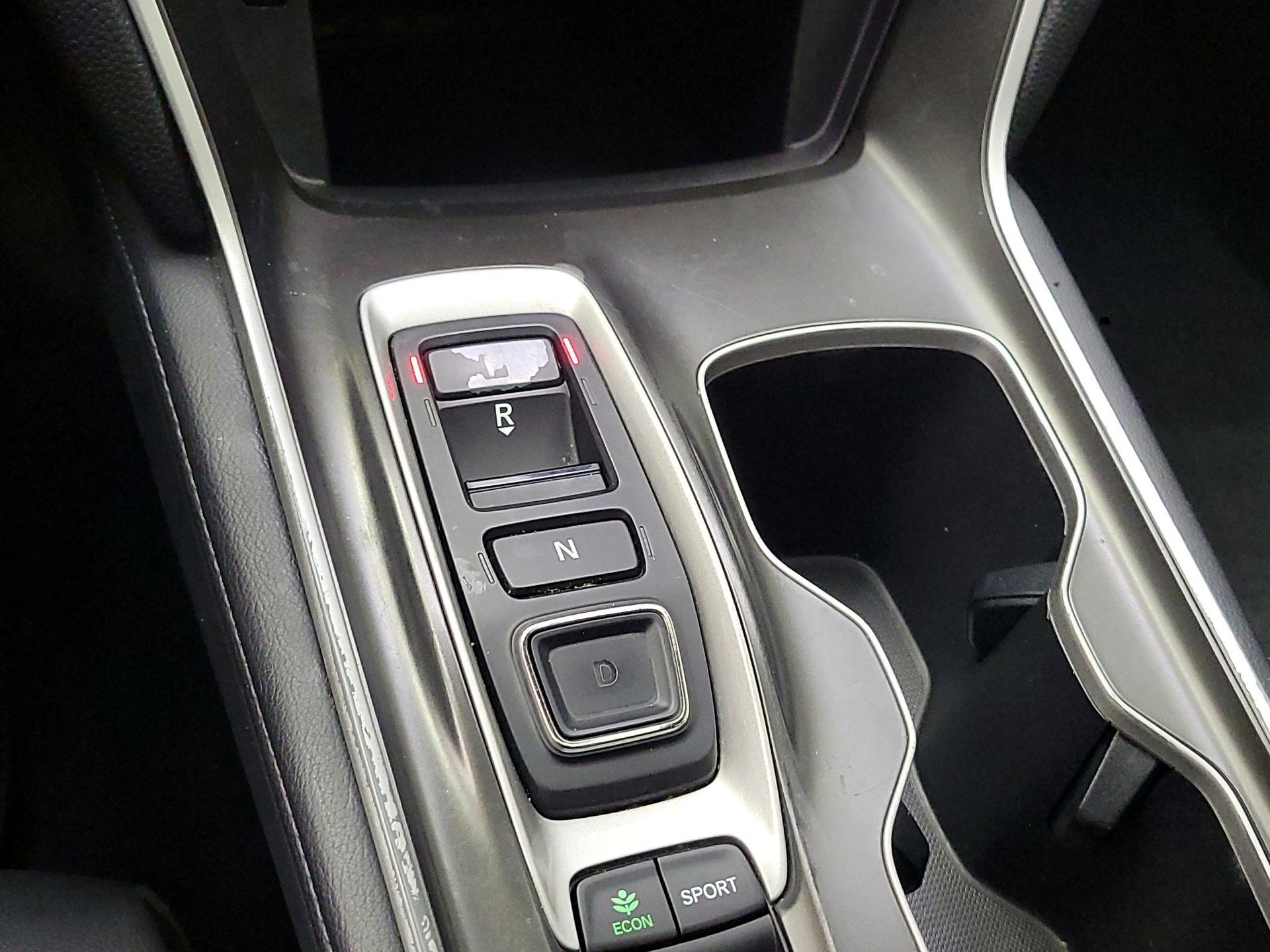 Thumbnail: 2018 Honda Accord - 17