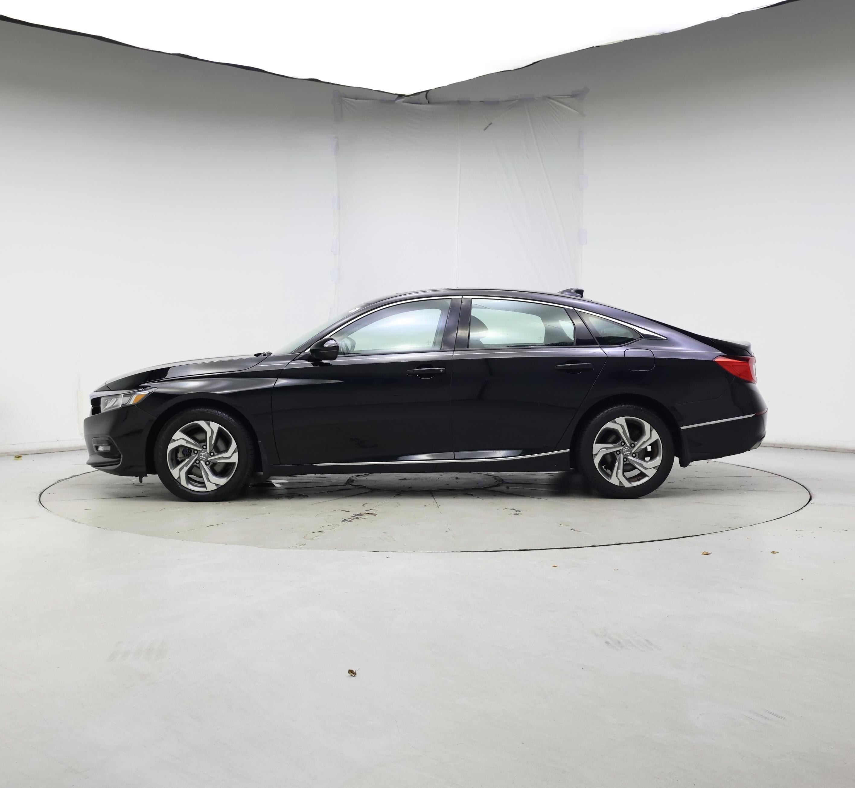 Thumbnail: 2018 Honda Accord - 3