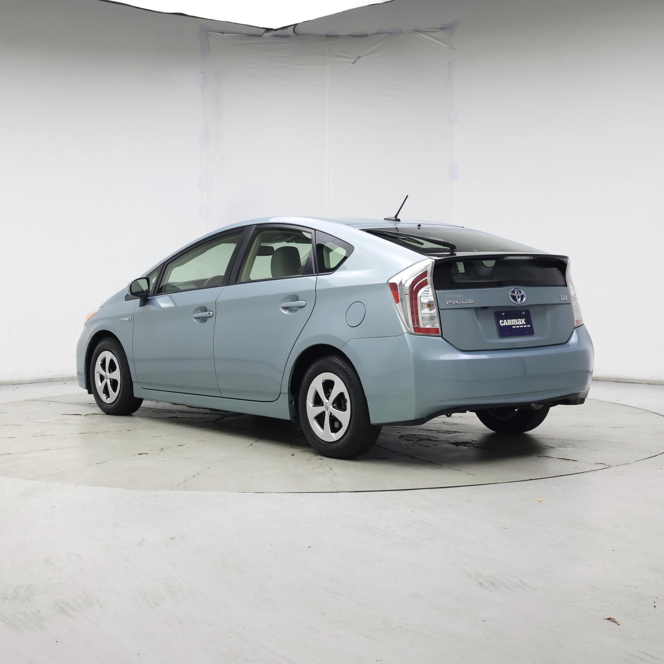 Thumbnail: 2015 Toyota Prius - 2