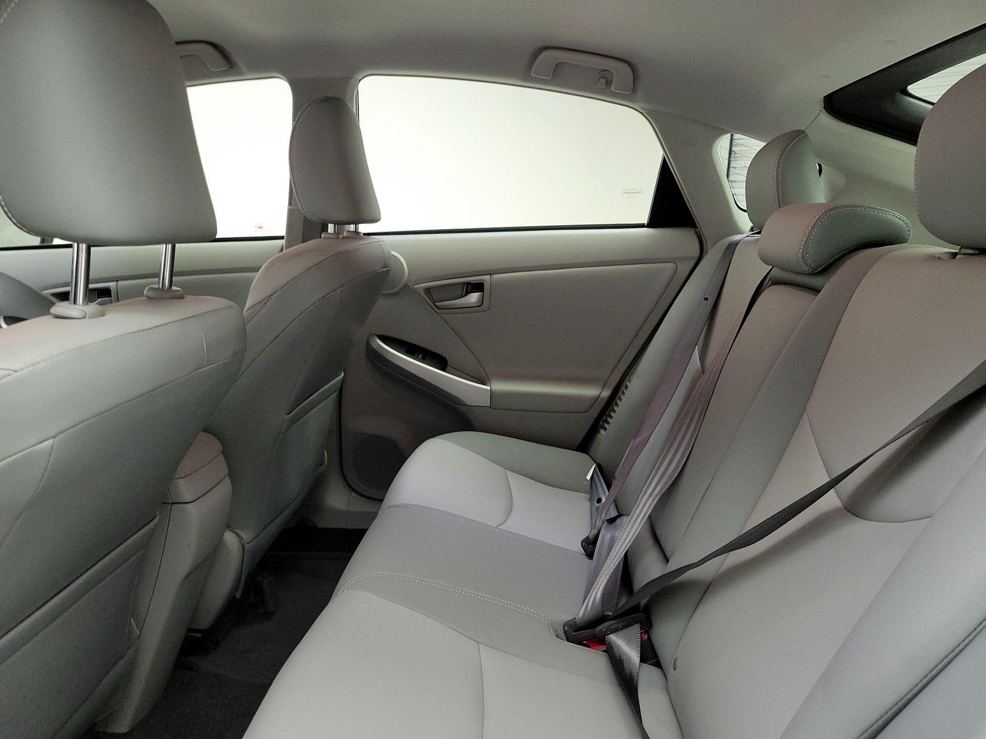 Thumbnail: 2015 Toyota Prius - 19