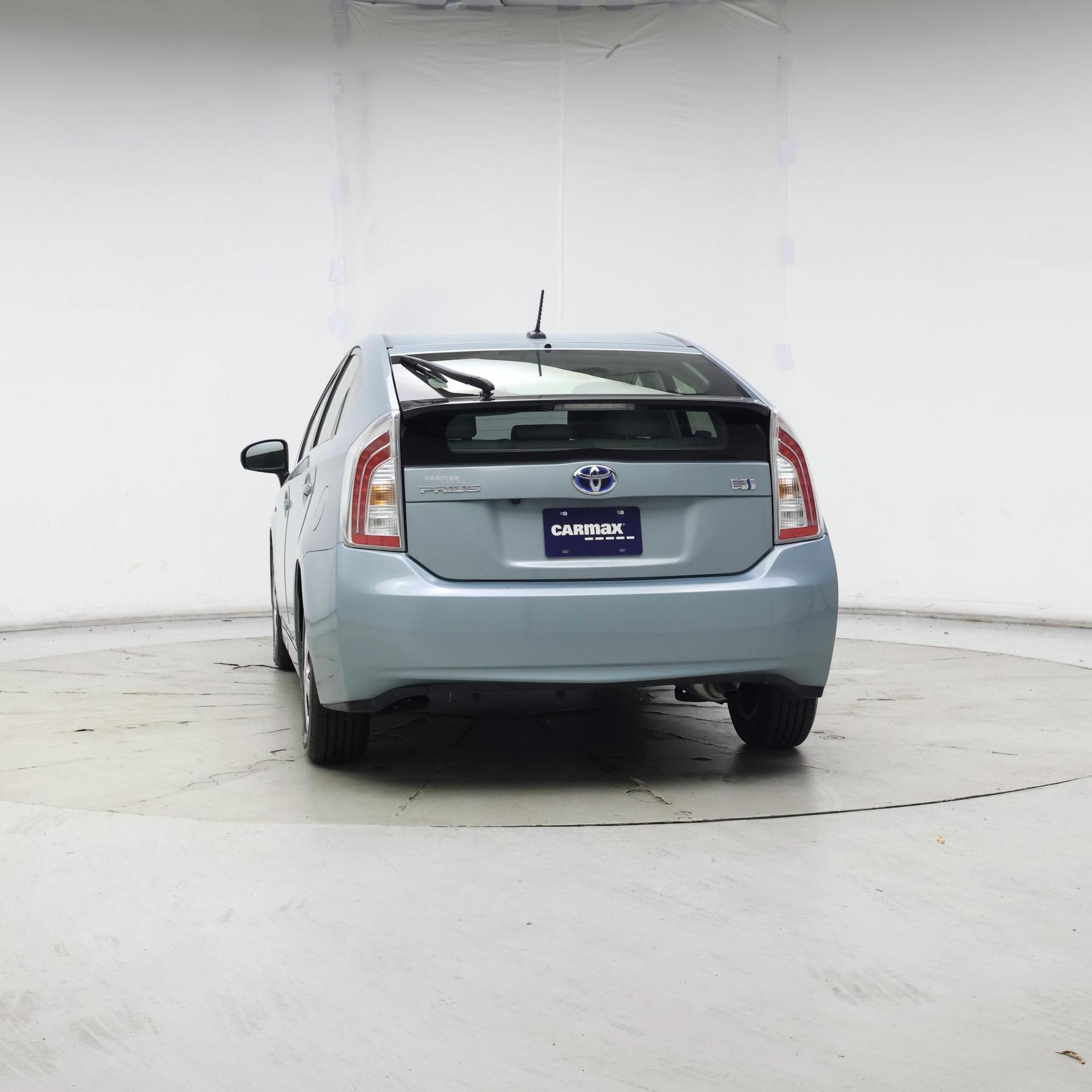 Thumbnail: 2015 Toyota Prius - 6