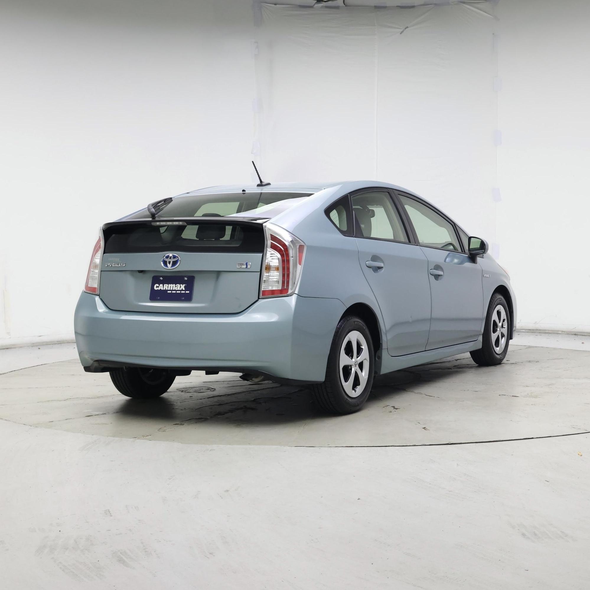 Thumbnail: 2015 Toyota Prius - 8