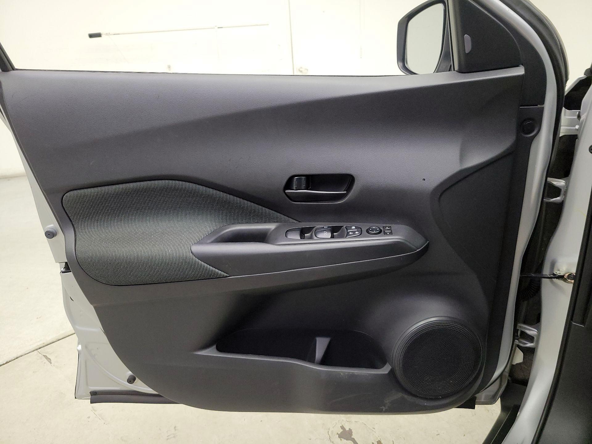 Thumbnail: 2020 Nissan Kicks - 12