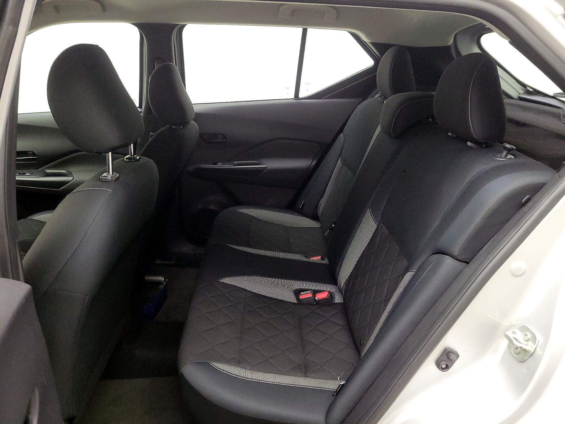 Thumbnail: 2020 Nissan Kicks - 19