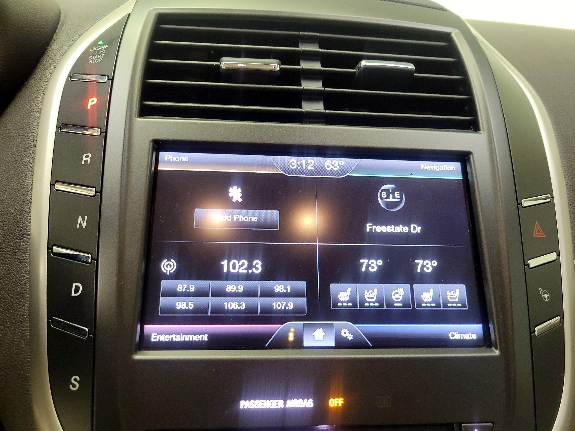 Thumbnail: 2015 Lincoln MKC - 15