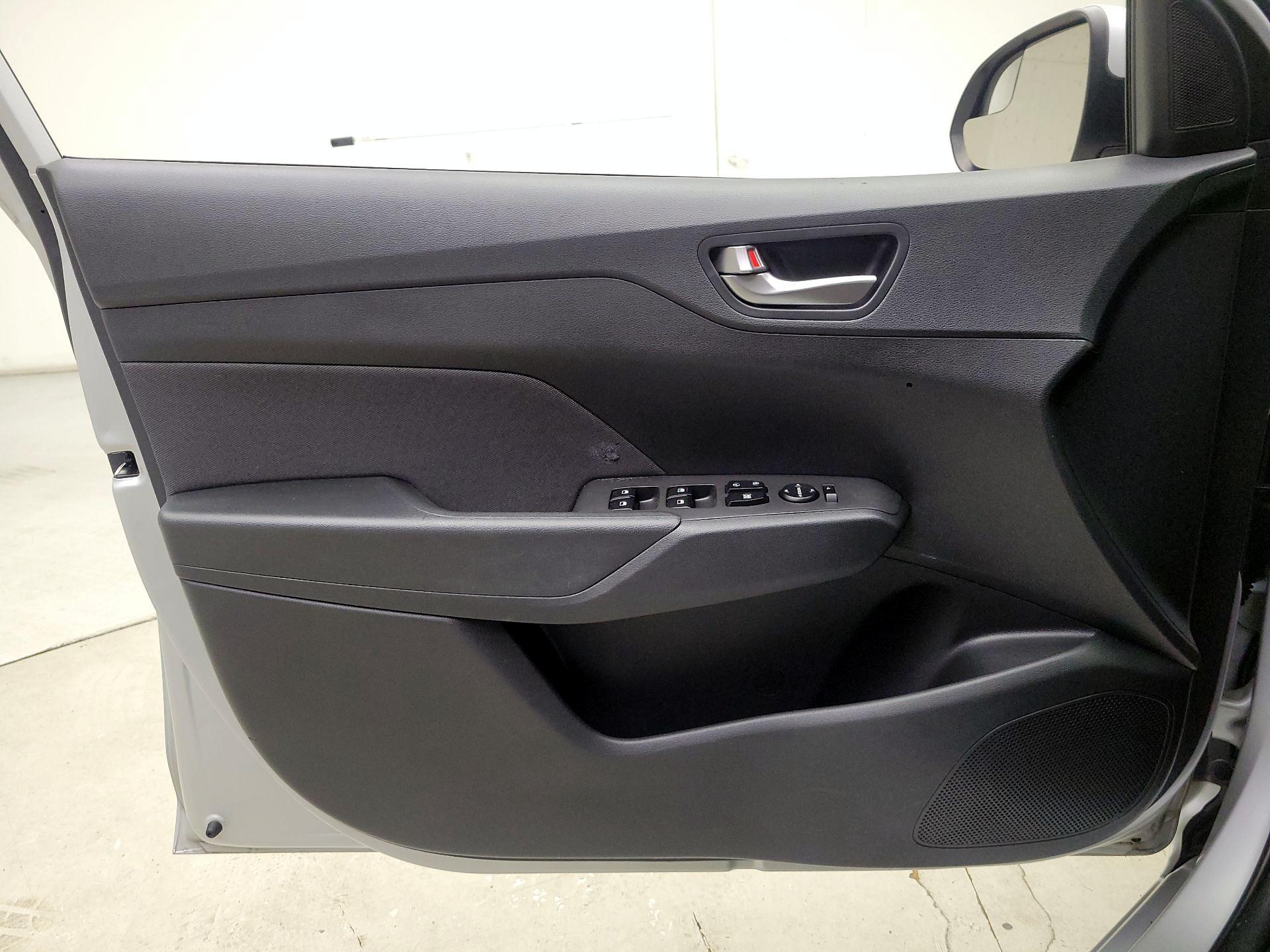 Thumbnail: 2019 Hyundai Accent - 12