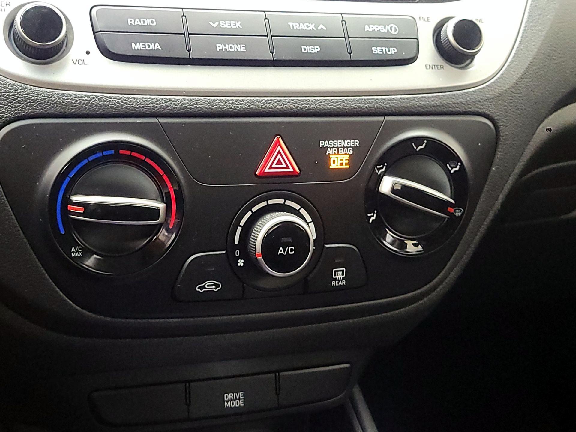 Thumbnail: 2019 Hyundai Accent - 16