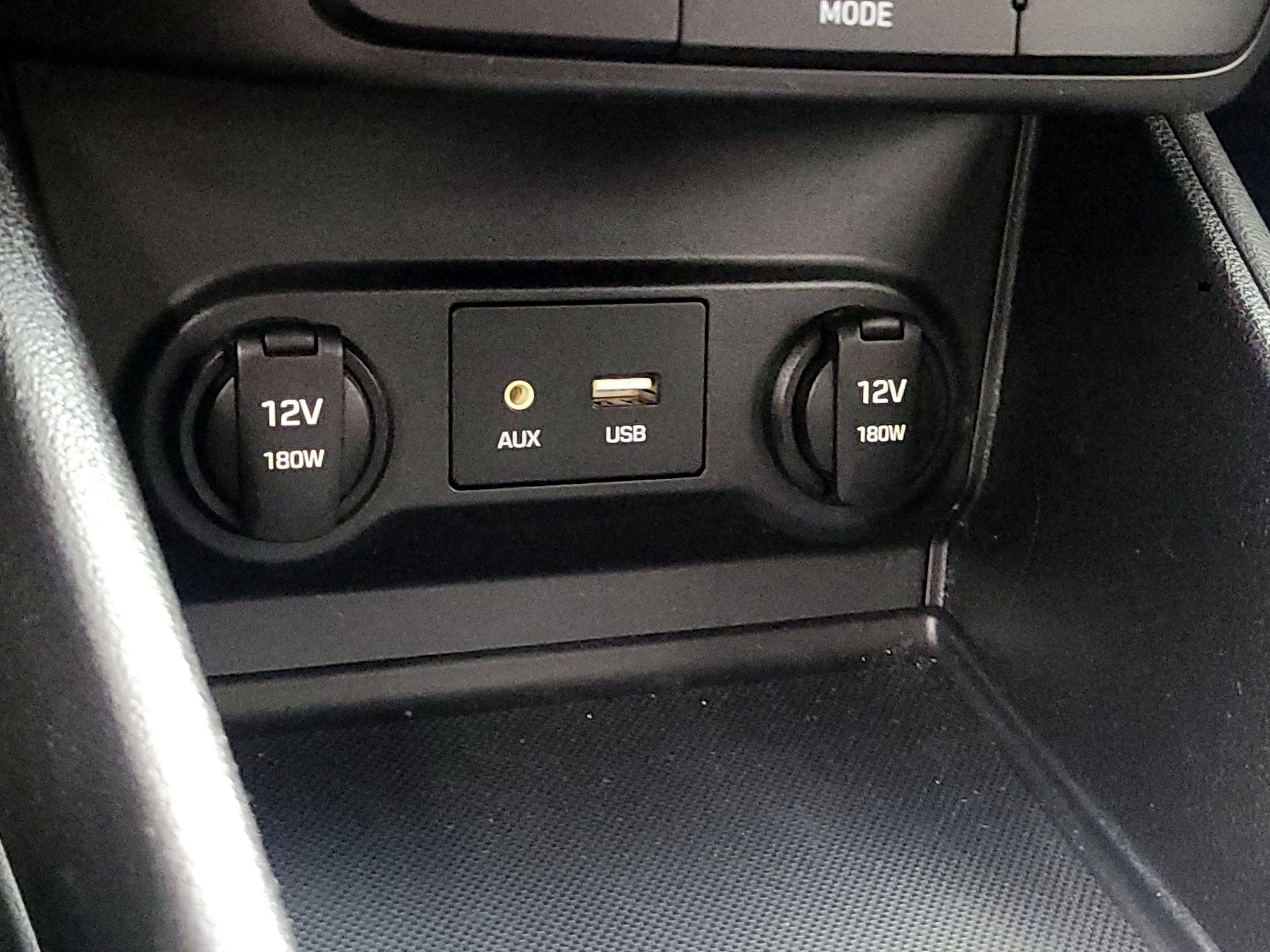 Thumbnail: 2019 Hyundai Accent - 18