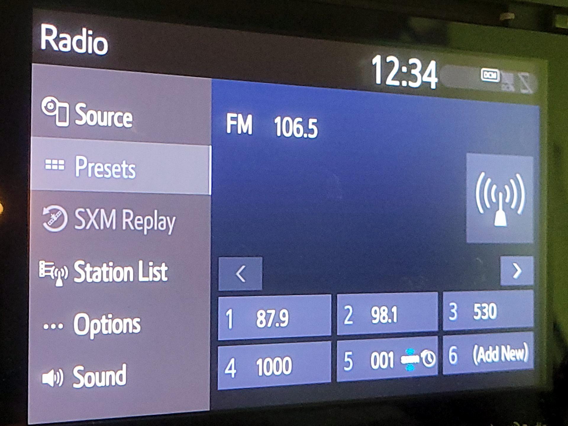 Thumbnail: 2020 Toyota Sienna - 15