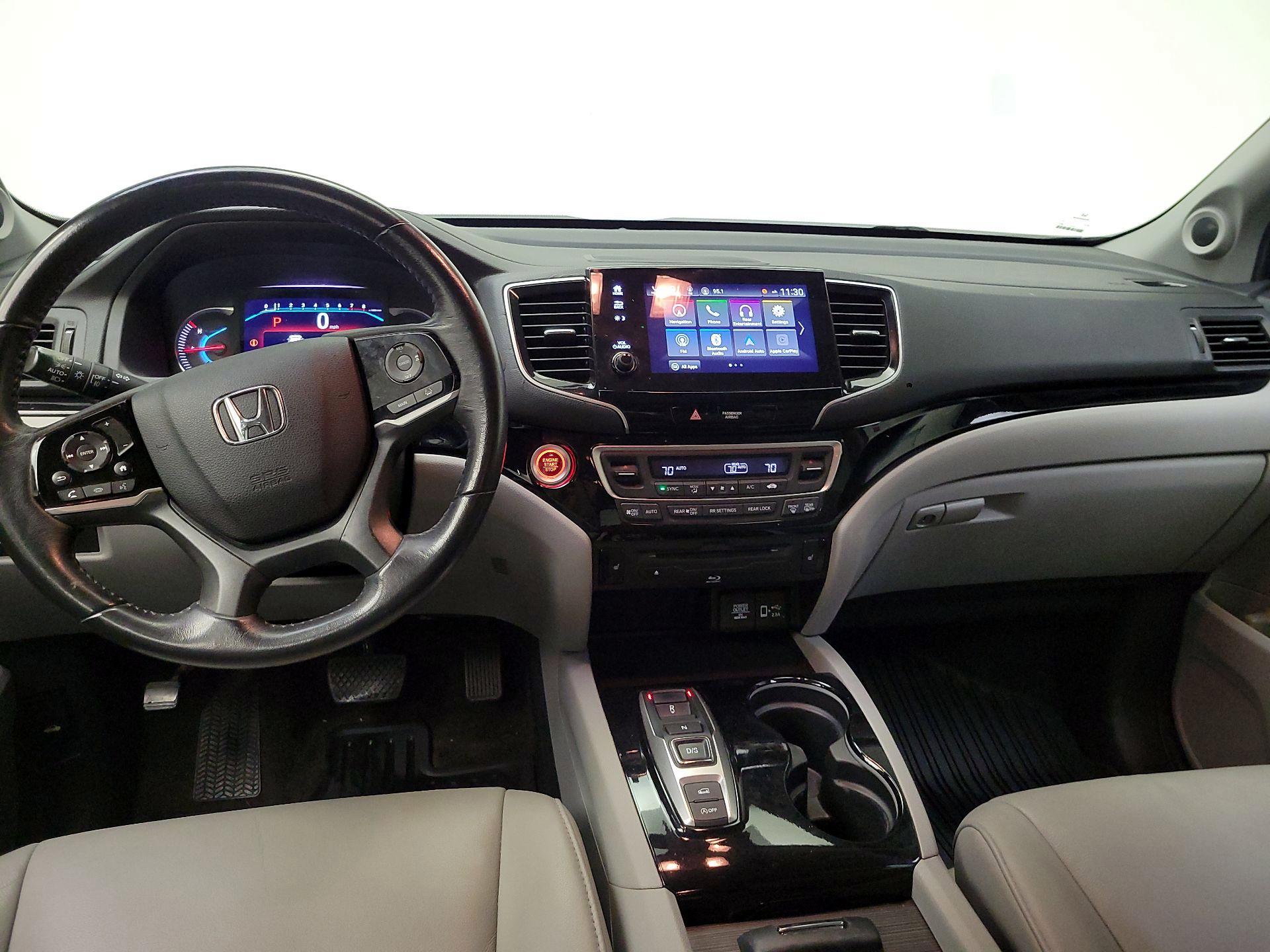 Thumbnail: 2019 Honda Pilot - 9
