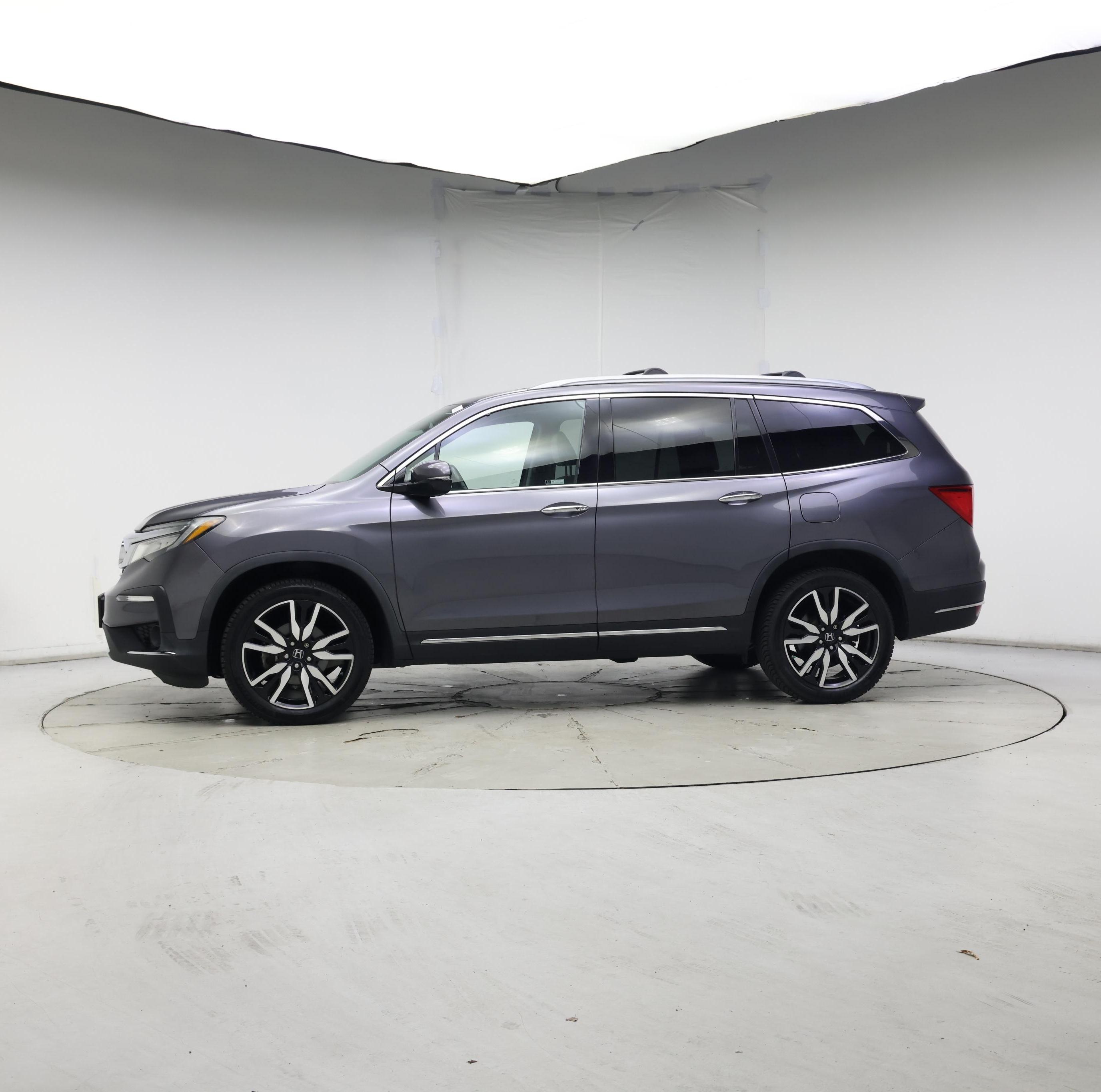 Thumbnail: 2019 Honda Pilot - 3