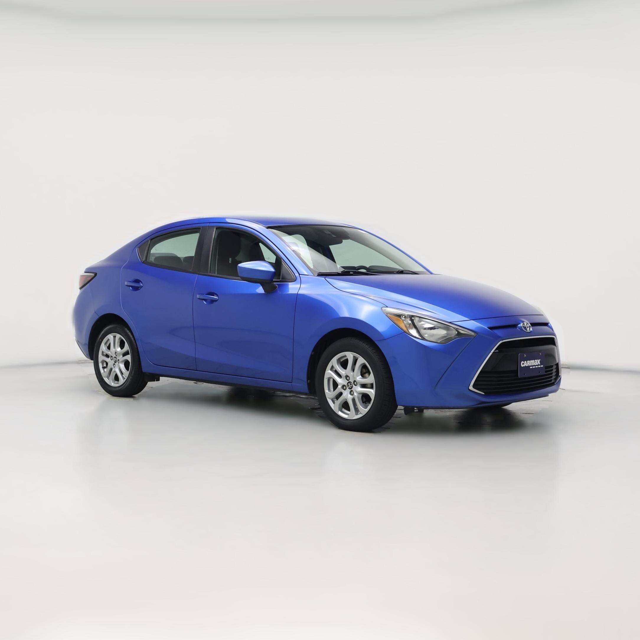 Thumbnail: 2017 Toyota Yaris iA - 1