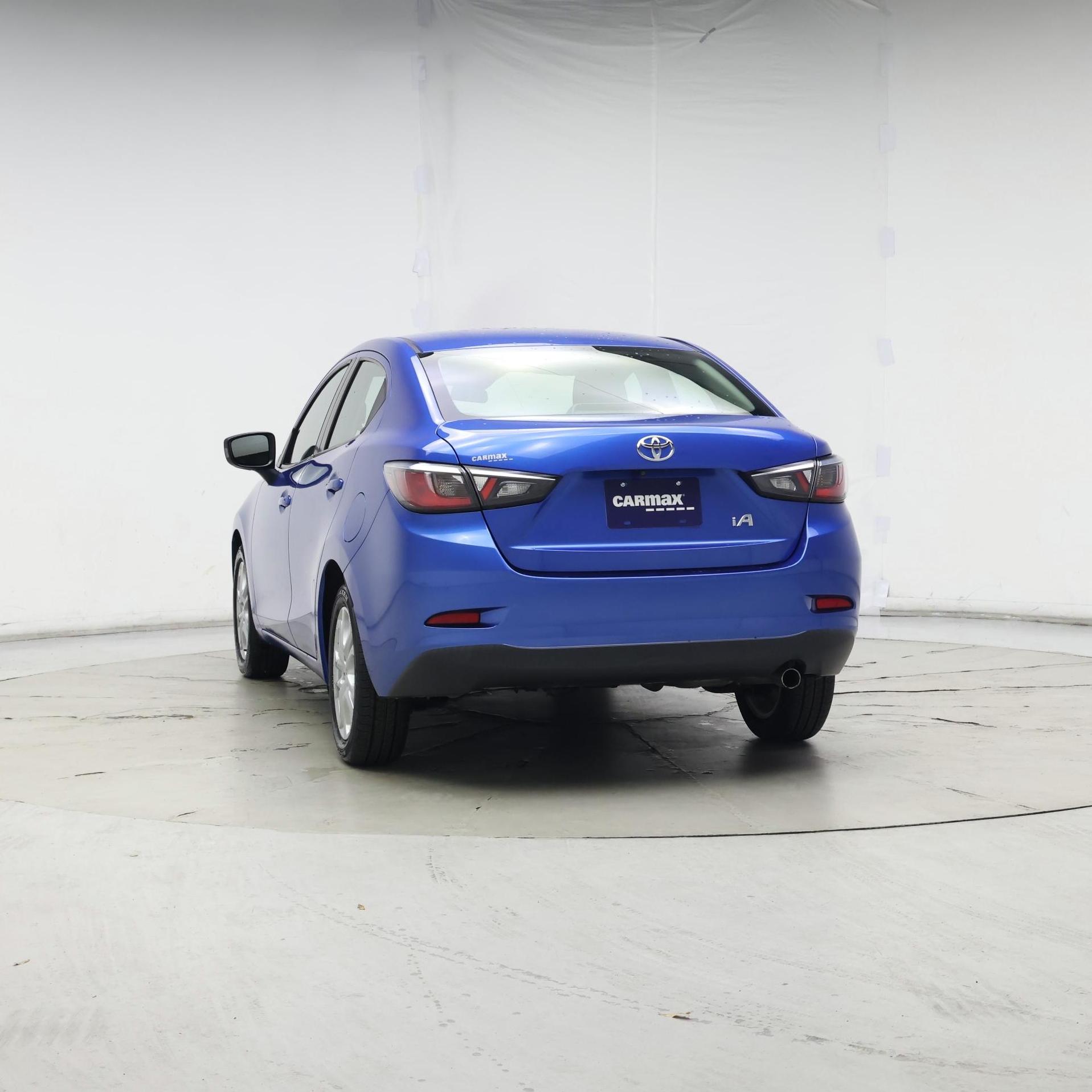 Thumbnail: 2017 Toyota Yaris iA - 6