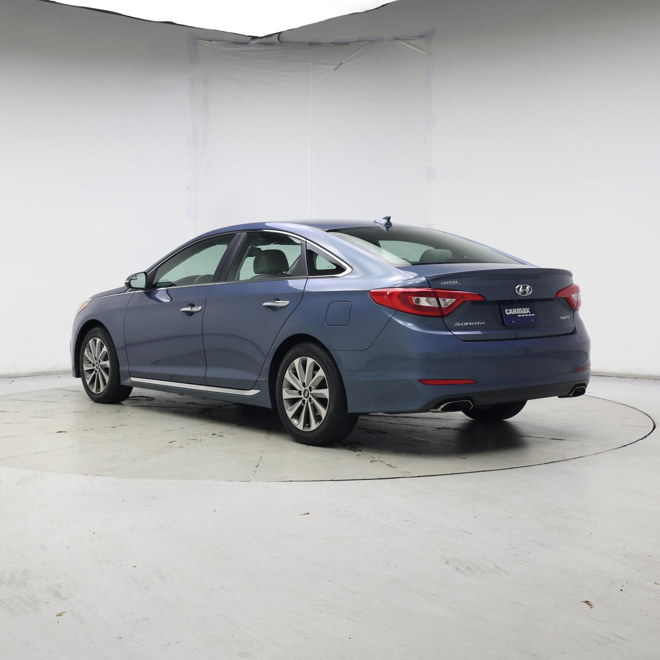 Thumbnail: 2016 Hyundai Sonata - 2